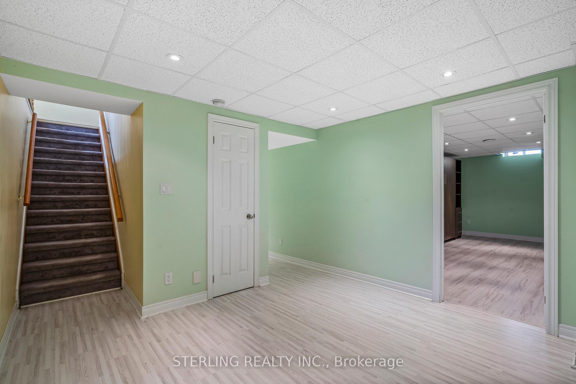 Photo 23 of 718 Aspen Road, Pickering, Amberlea — HOMEH