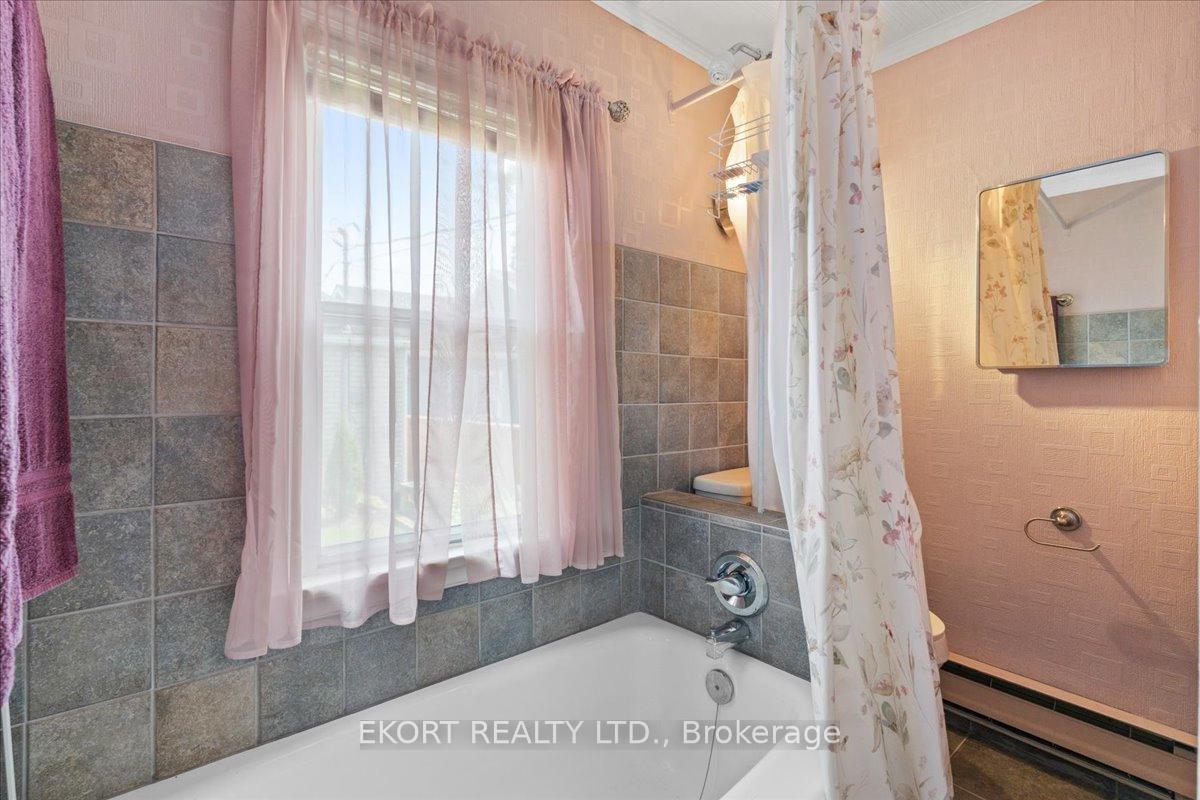 Photo 34 of 1718 Old Highway 2, Quinte West, Sidney Ward — HOMEH