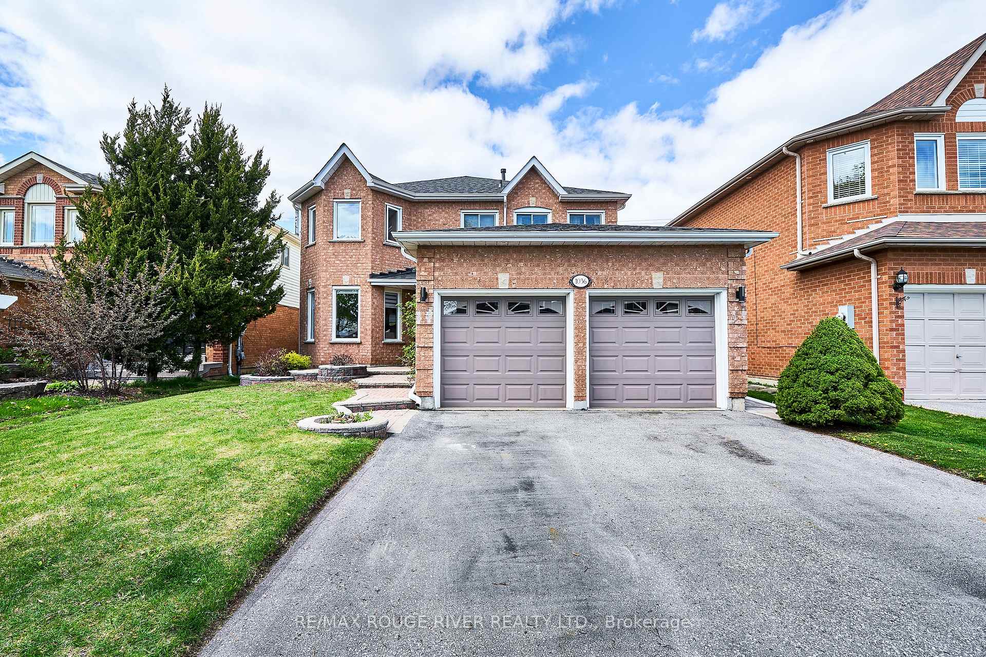Photo 1 of 1036 Sandcliff Drive, Oshawa, Pinecrest — HOMEH