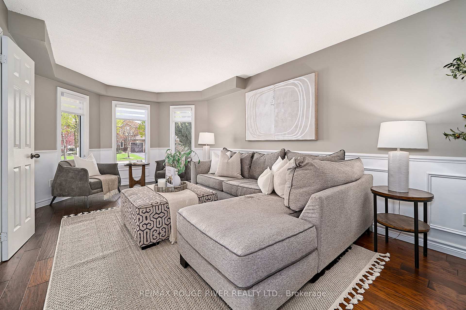 Photo 6 of 1036 Sandcliff Drive, Oshawa, Pinecrest — HOMEH