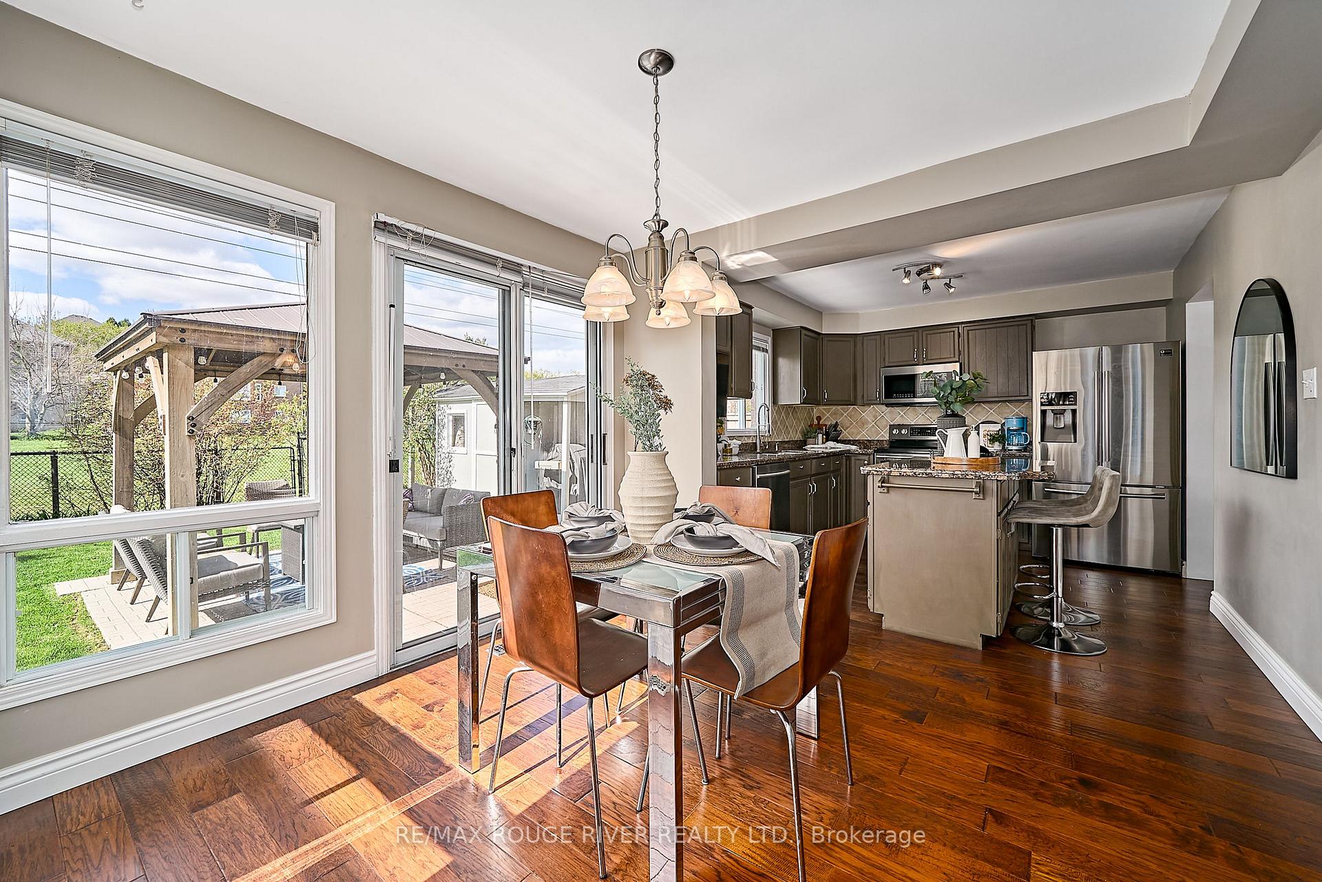 Photo 17 of 1036 Sandcliff Drive, Oshawa, Pinecrest — HOMEH