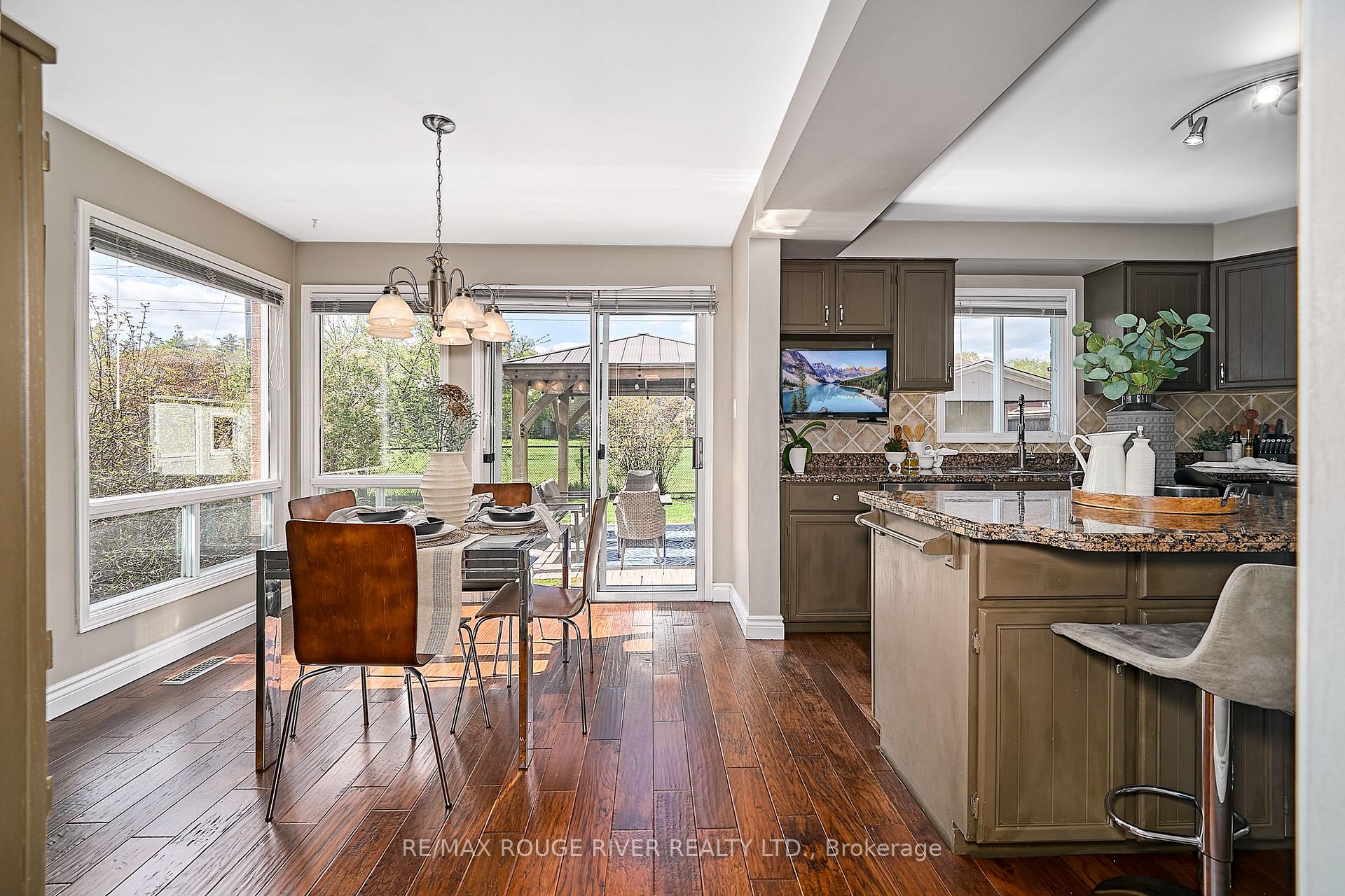 Photo 18 of 1036 Sandcliff Drive, Oshawa, Pinecrest — HOMEH