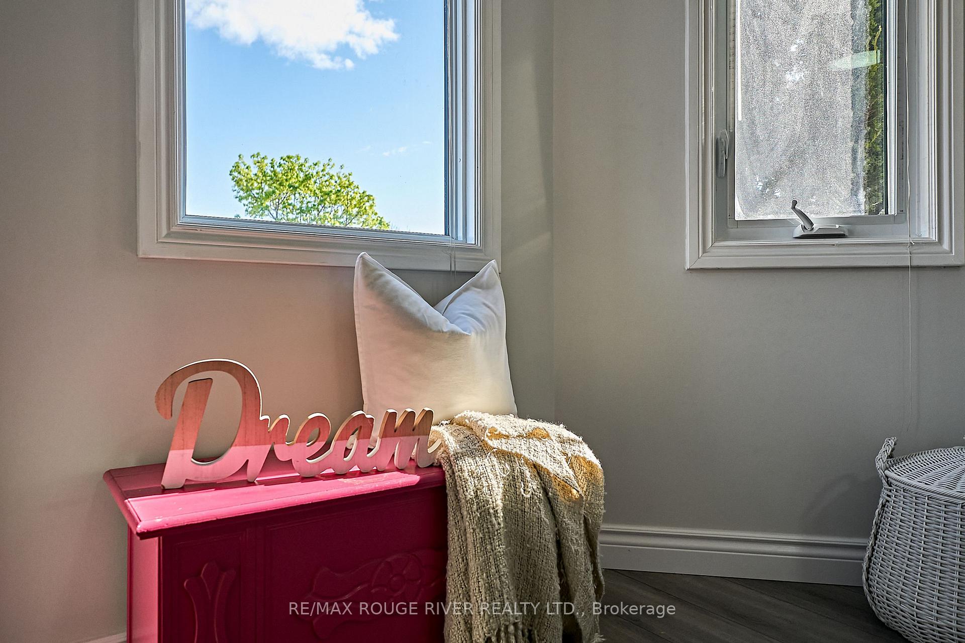 Photo 31 of 1036 Sandcliff Drive, Oshawa, Pinecrest — HOMEH