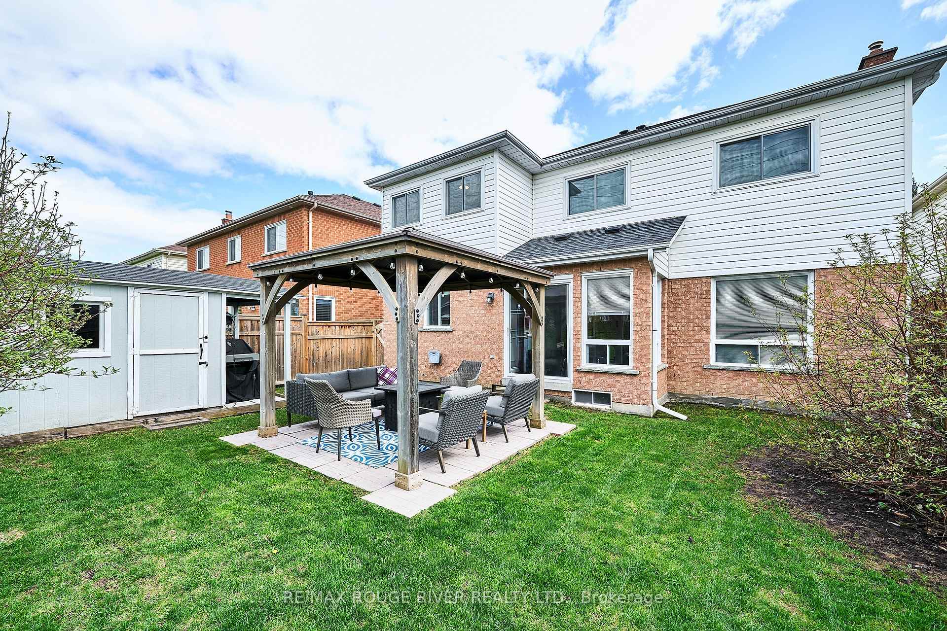 Photo 35 of 1036 Sandcliff Drive, Oshawa, Pinecrest — HOMEH