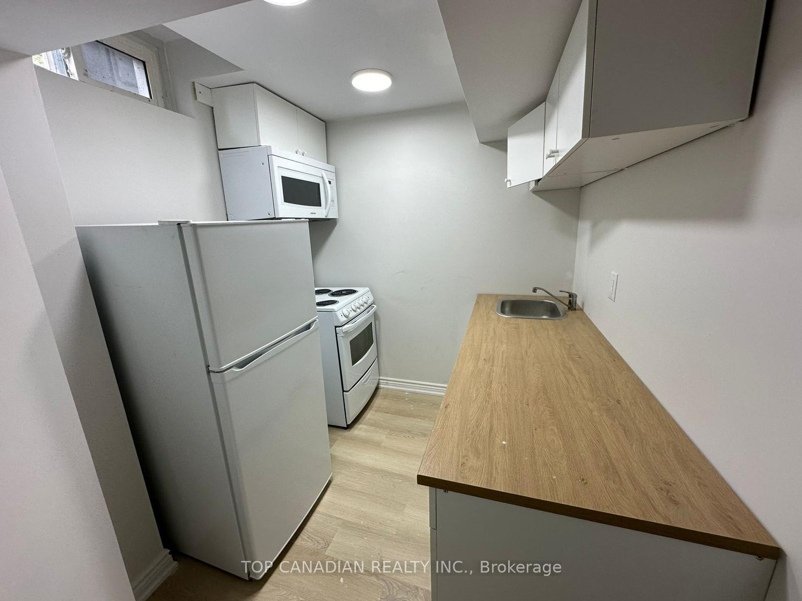Photo 12 of B-1398 Tampa Crescent, Oshawa, Samac — HOMEH
