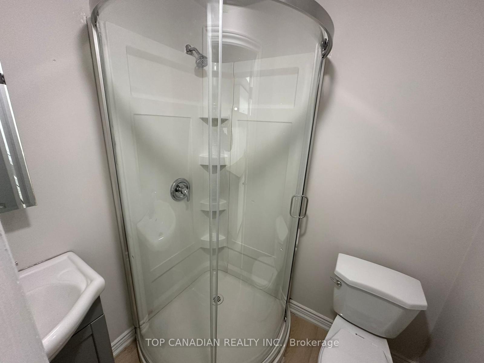Photo 14 of B-1398 Tampa Crescent, Oshawa, Samac — HOMEH
