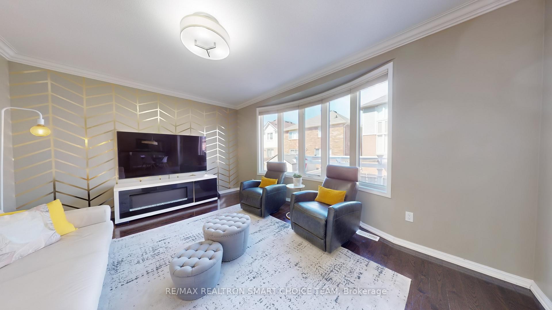 Photo 3 of 1822 Parkhurst Crescent, Pickering, Duffin Heights — HOMEH