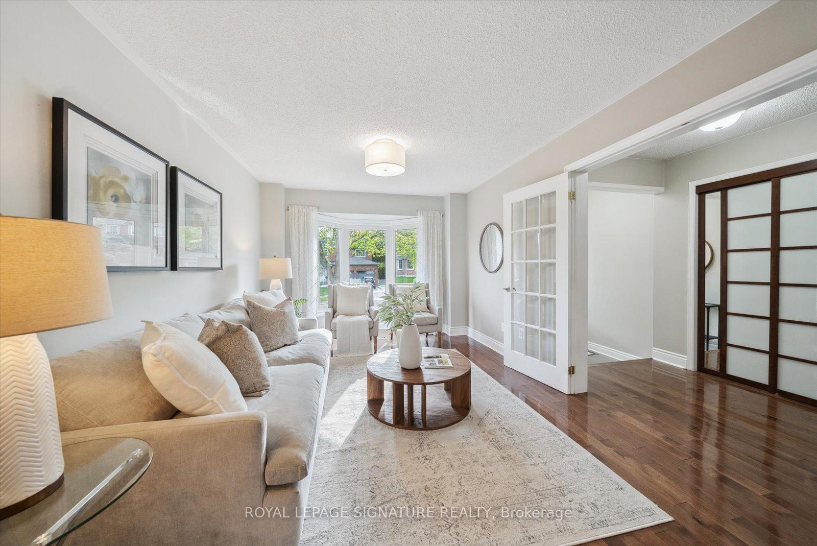 Photo 5 of 2013 Lynn Heights Drive, Pickering, Liverpool — HOMEH