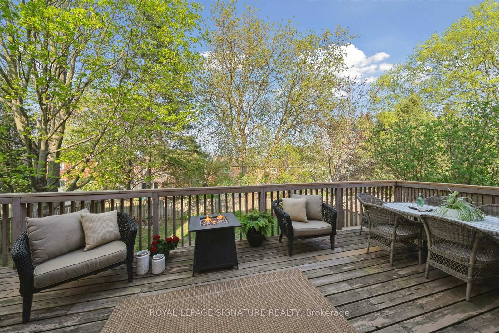 Photo 15 of 2013 Lynn Heights Drive, Pickering, Liverpool — HOMEH