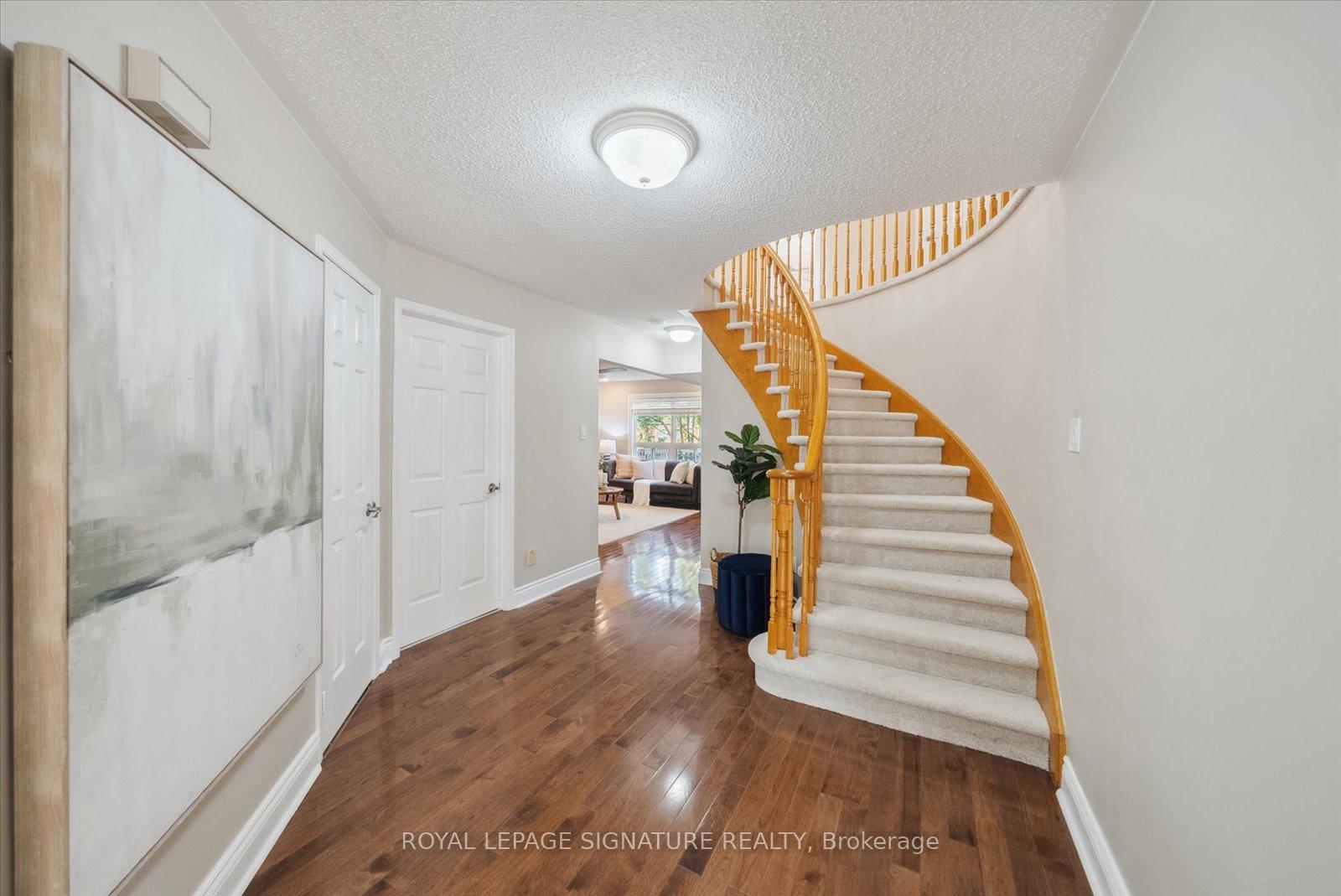 Photo 20 of 2013 Lynn Heights Drive, Pickering, Liverpool — HOMEH