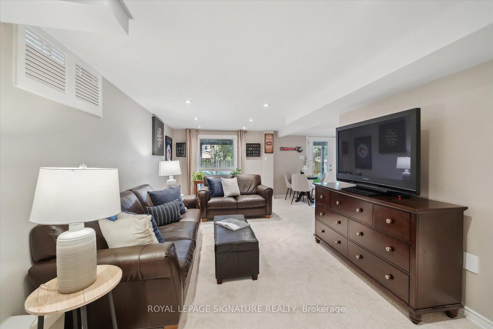Photo 32 of 2013 Lynn Heights Drive, Pickering, Liverpool — HOMEH