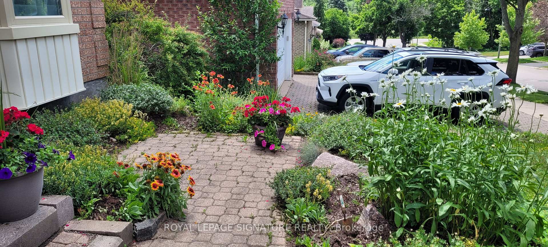 Photo 38 of 2013 Lynn Heights Drive, Pickering, Liverpool — HOMEH