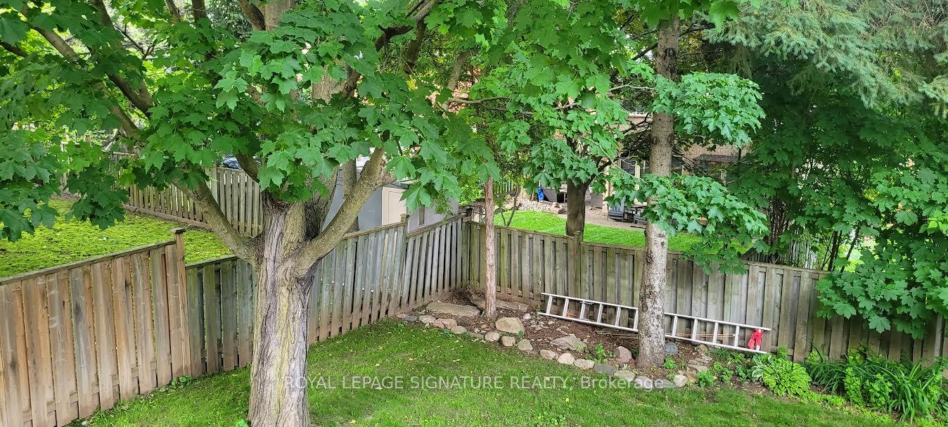 Photo 40 of 2013 Lynn Heights Drive, Pickering, Liverpool — HOMEH