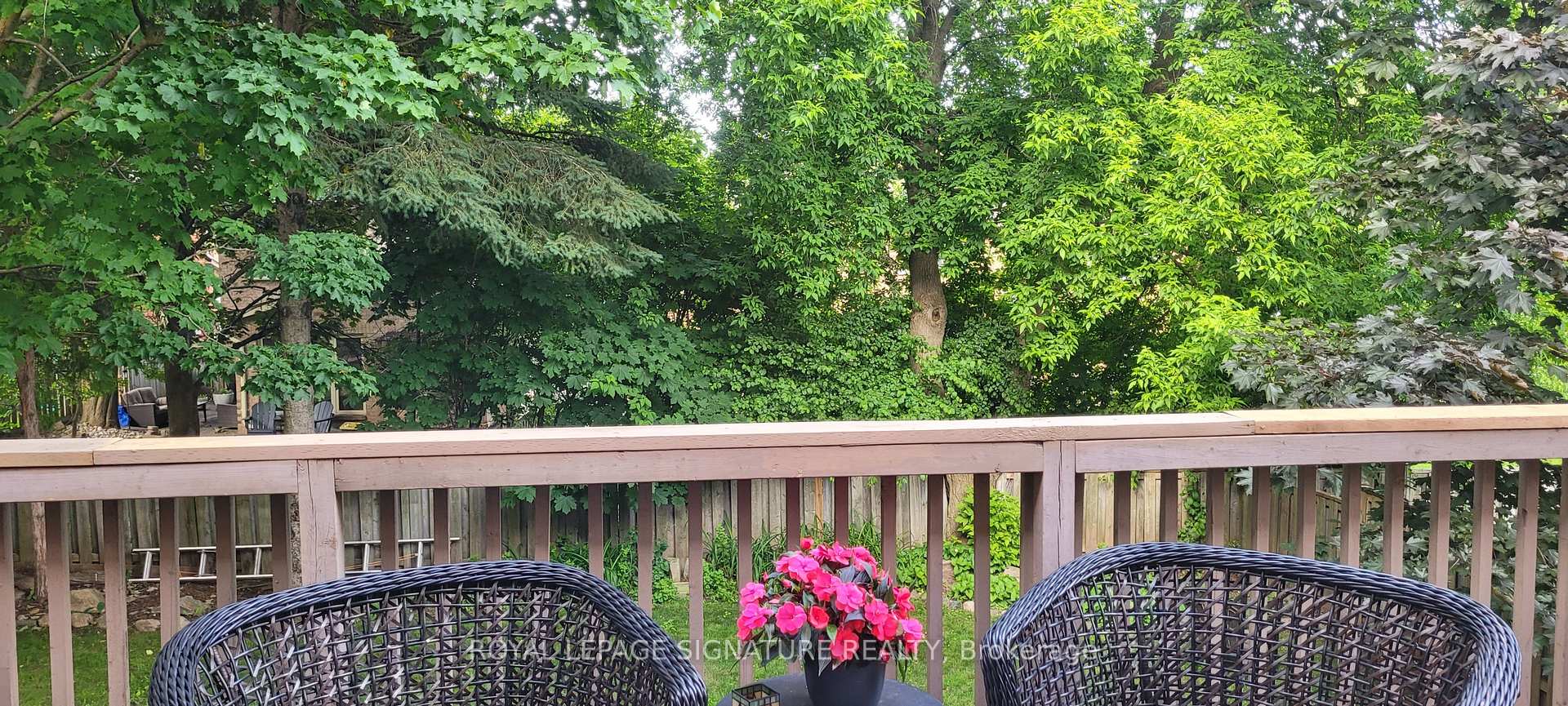 Photo 41 of 2013 Lynn Heights Drive, Pickering, Liverpool — HOMEH