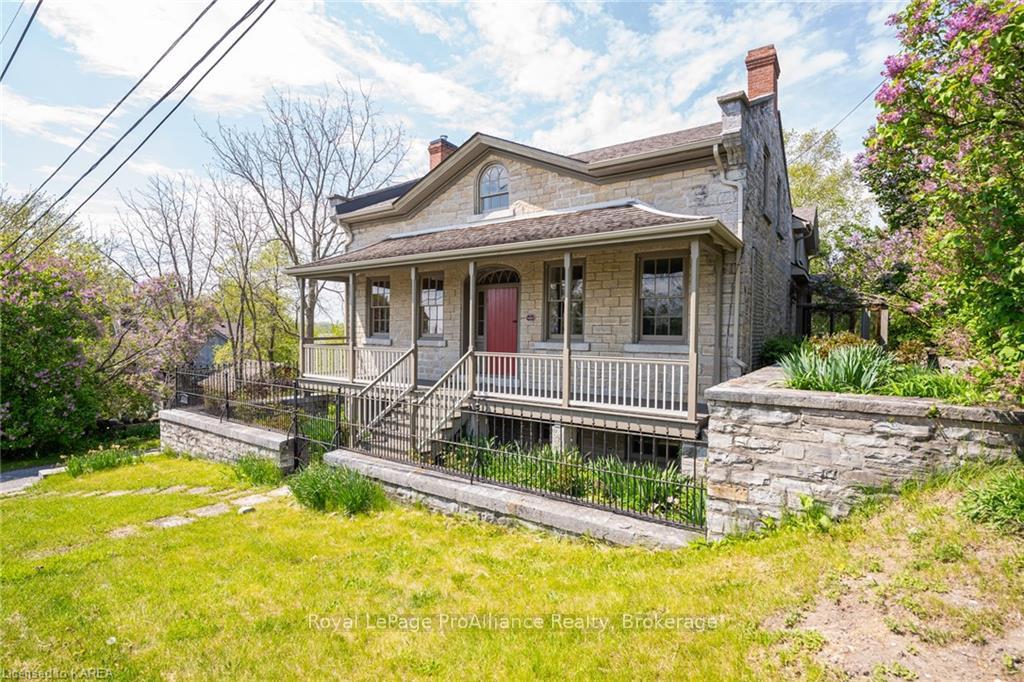 Photo 2 of 230 James Street, Kingston, Kingston East (Incl Barret Crt) — HOMEH