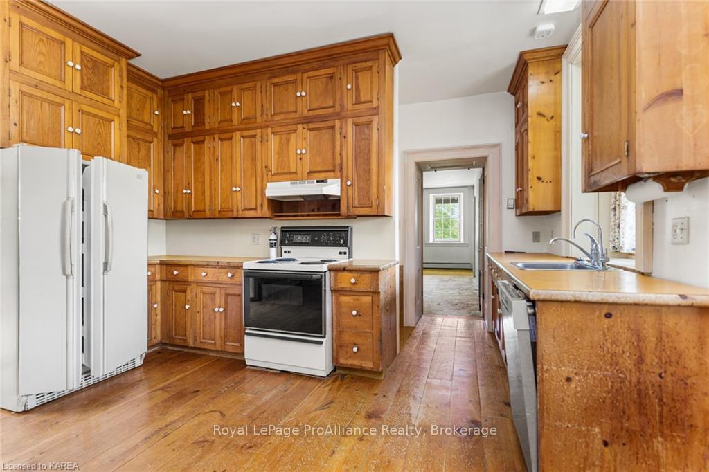 Photo 28 of 230 James Street, Kingston, Kingston East (Incl Barret Crt) — HOMEH