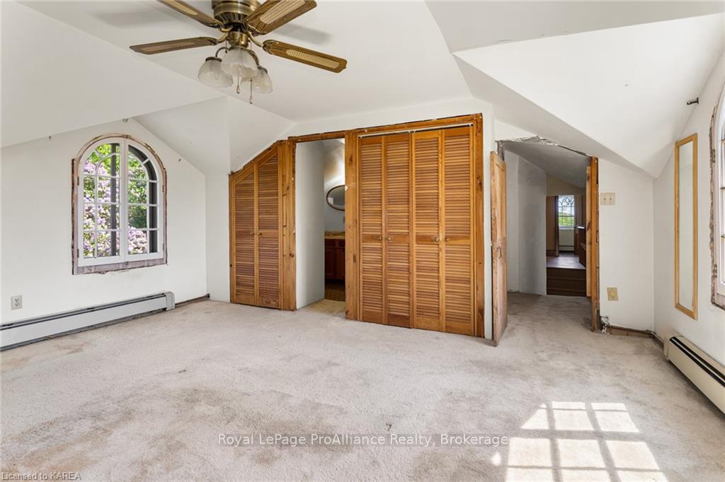 Photo 35 of 230 James Street, Kingston, Kingston East (Incl Barret Crt) — HOMEH