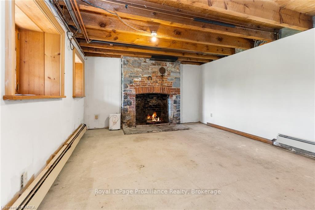 Photo 41 of 230 James Street, Kingston, Kingston East (Incl Barret Crt) — HOMEH