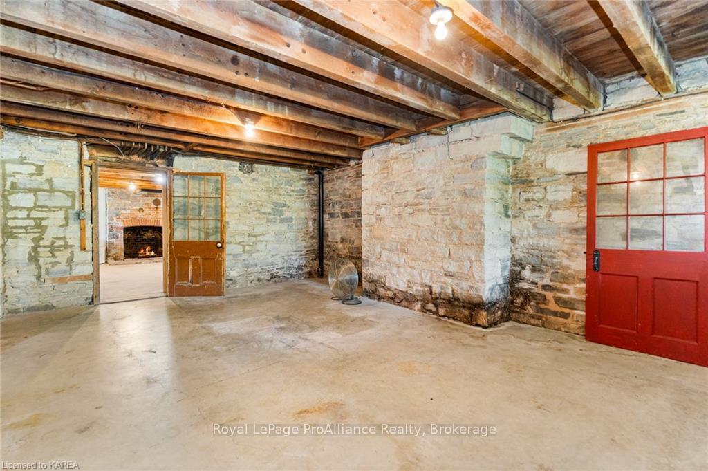 Photo 43 of 230 James Street, Kingston, Kingston East (Incl Barret Crt) — HOMEH