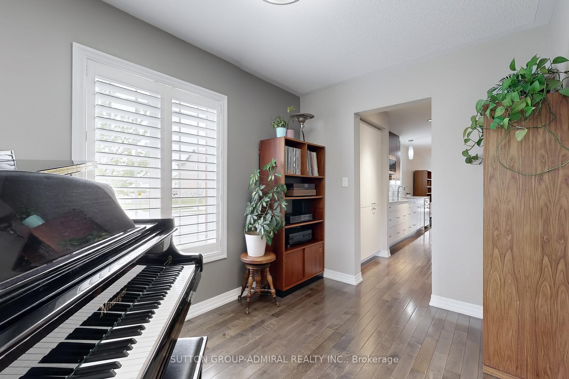 Photo 5 of 1861 Silverstone Crescent, Oshawa, Samac — HOMEH