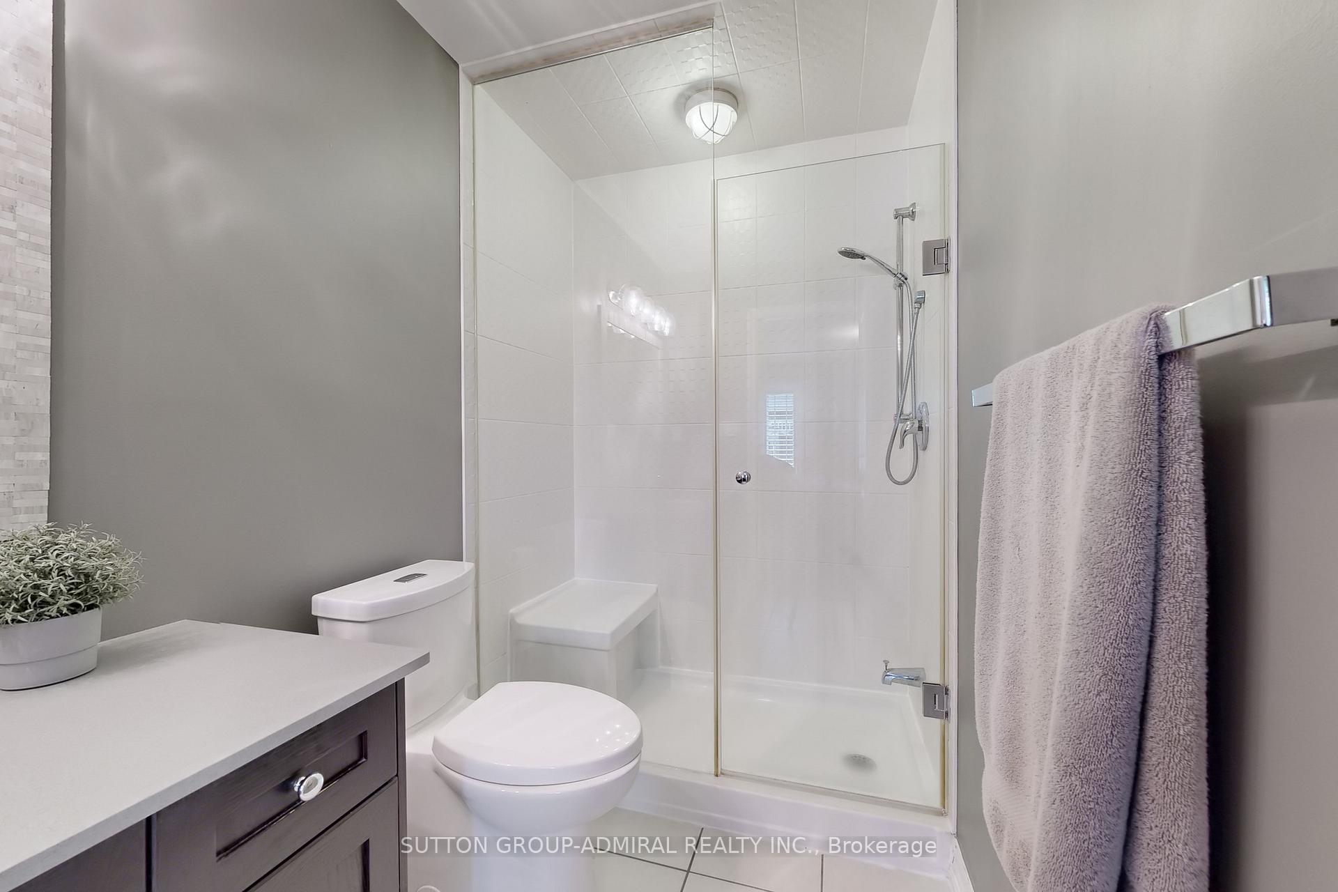 Photo 32 of 1861 Silverstone Crescent, Oshawa, Samac — HOMEH