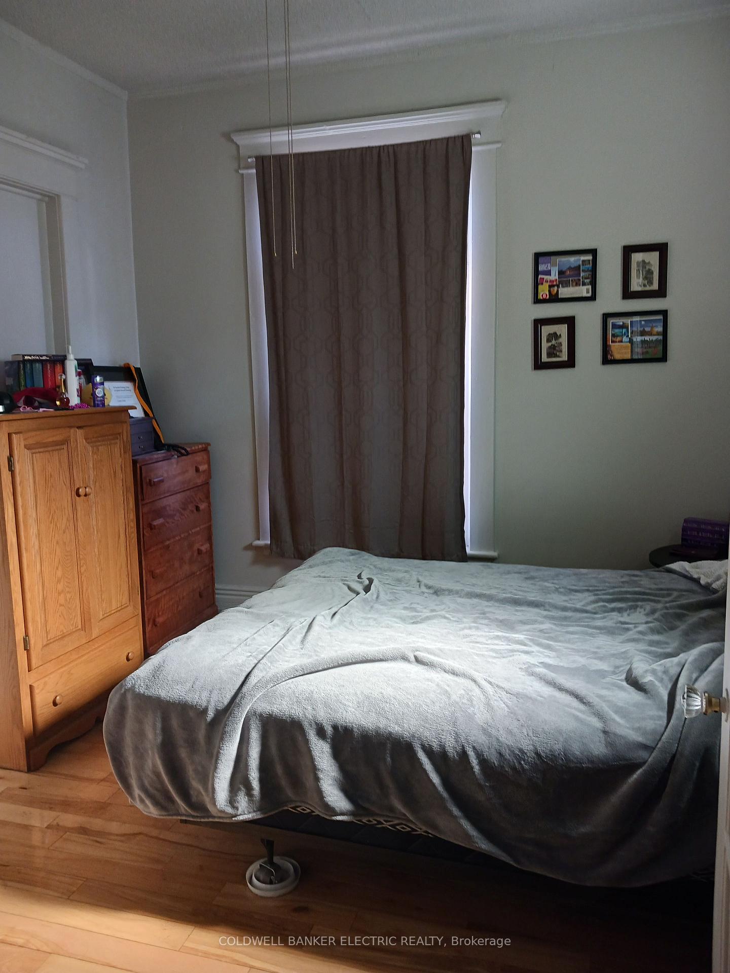 Photo 3 of 255 Reid Street, Peterborough, Town Ward 3 — HOMEH