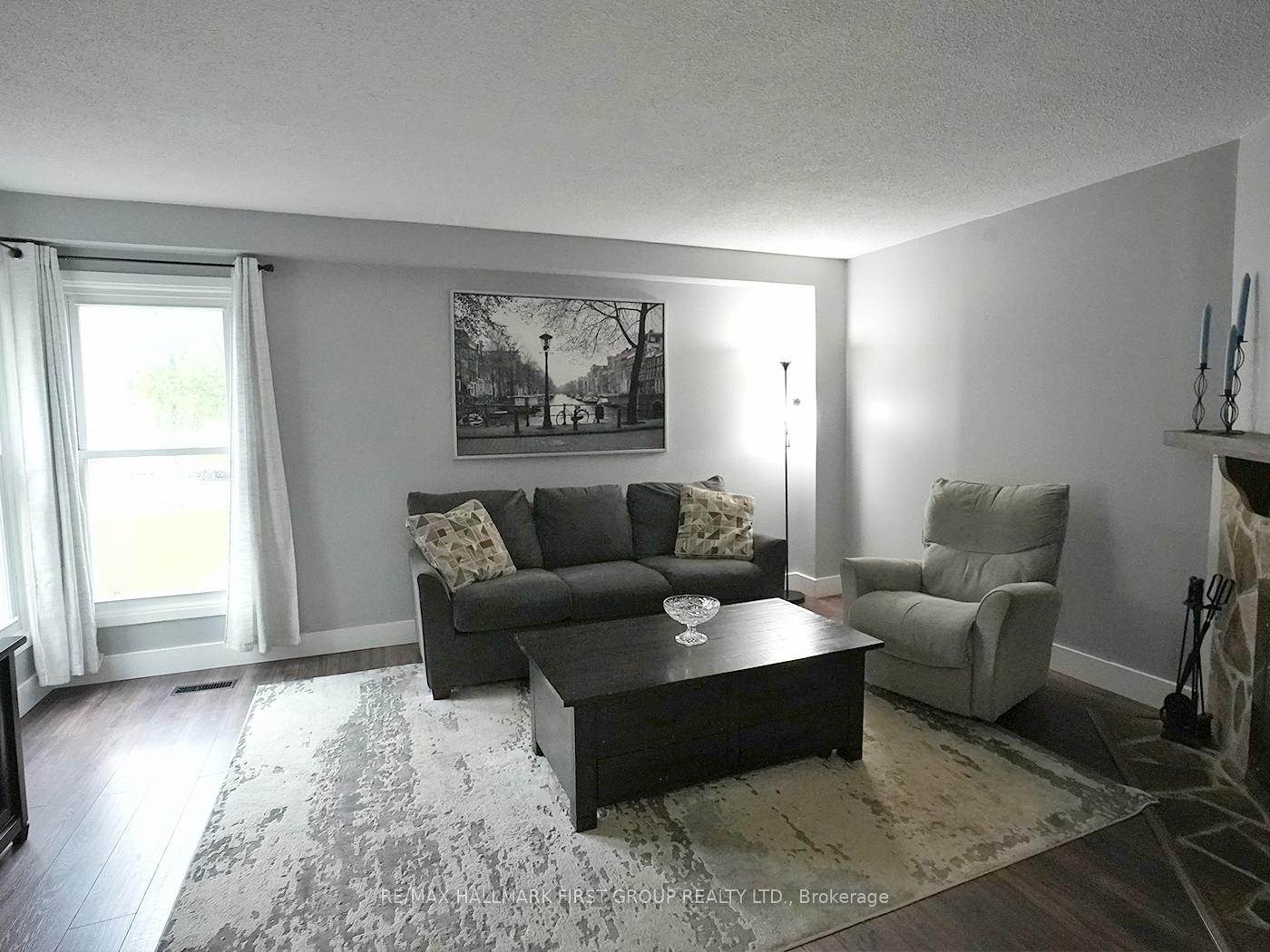 Photo 4 of 1286 Northmount Street, Oshawa, Centennial — HOMEH