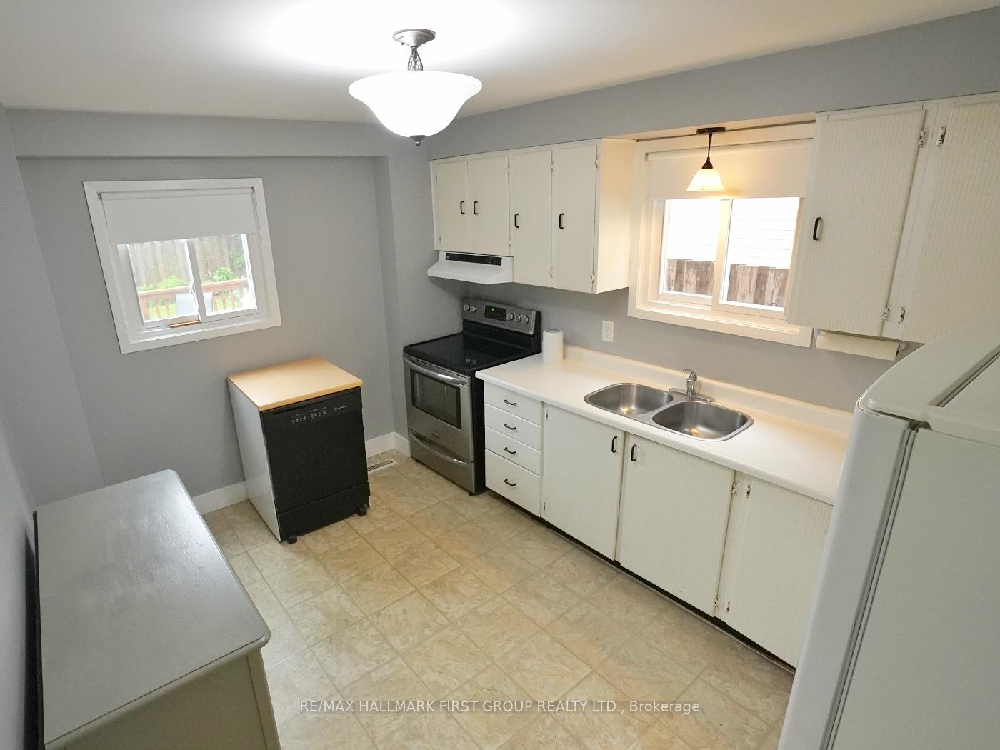 Photo 9 of 1286 Northmount Street, Oshawa, Centennial — HOMEH