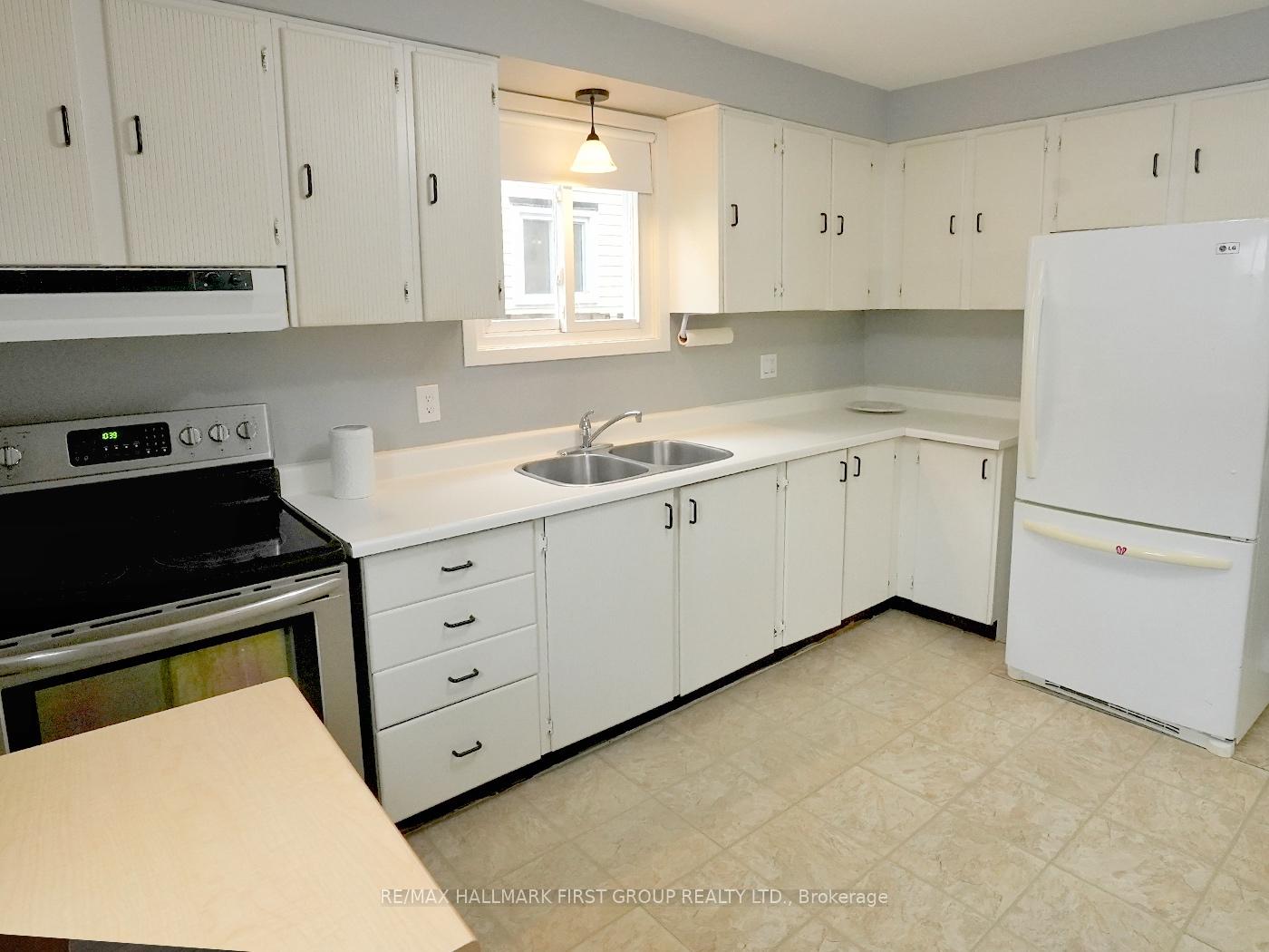 Photo 10 of 1286 Northmount Street, Oshawa, Centennial — HOMEH