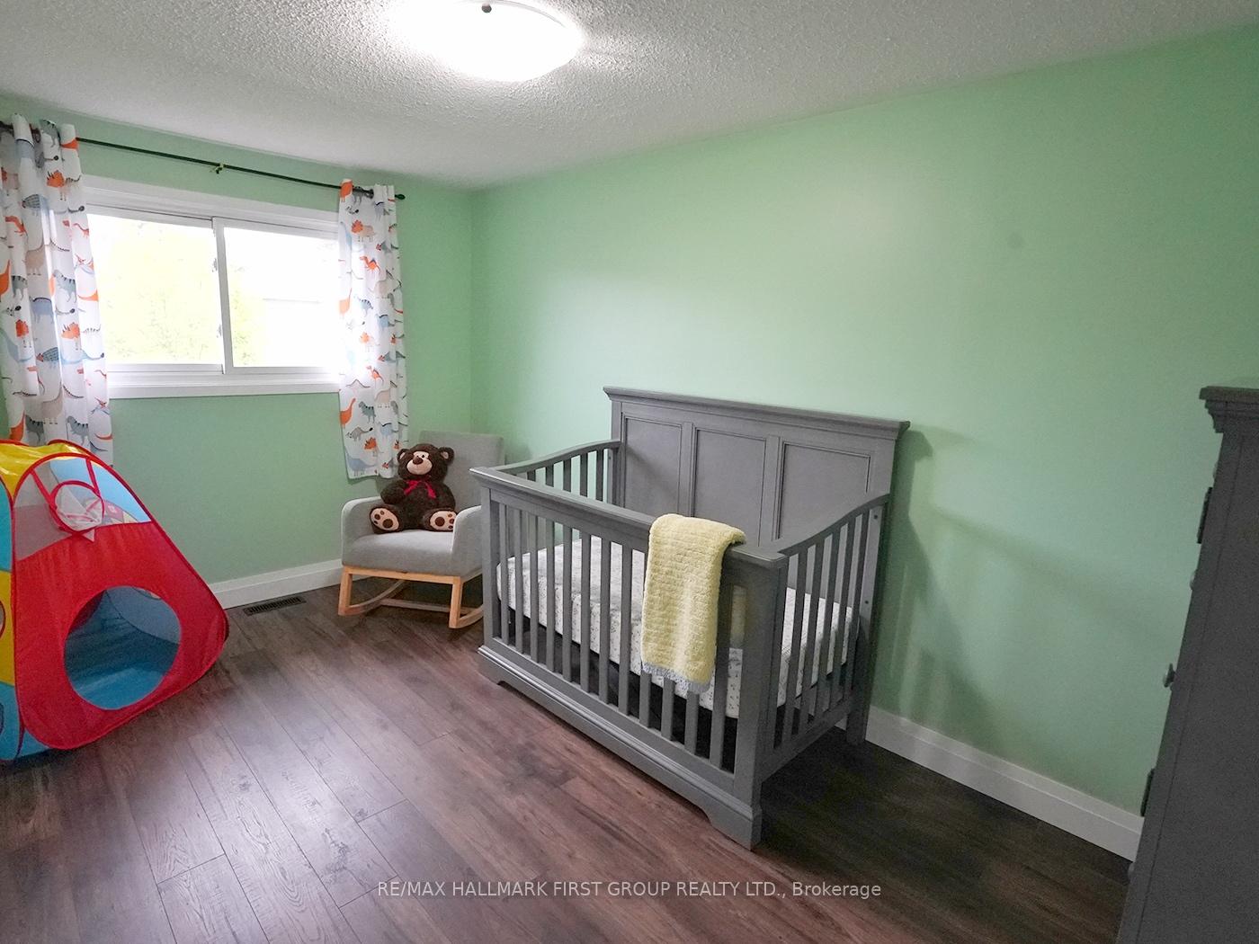 Photo 16 of 1286 Northmount Street, Oshawa, Centennial — HOMEH