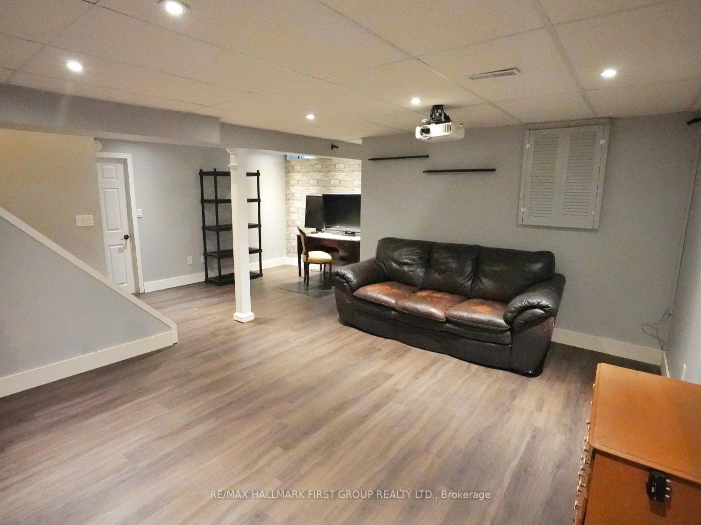 Photo 22 of 1286 Northmount Street, Oshawa, Centennial — HOMEH