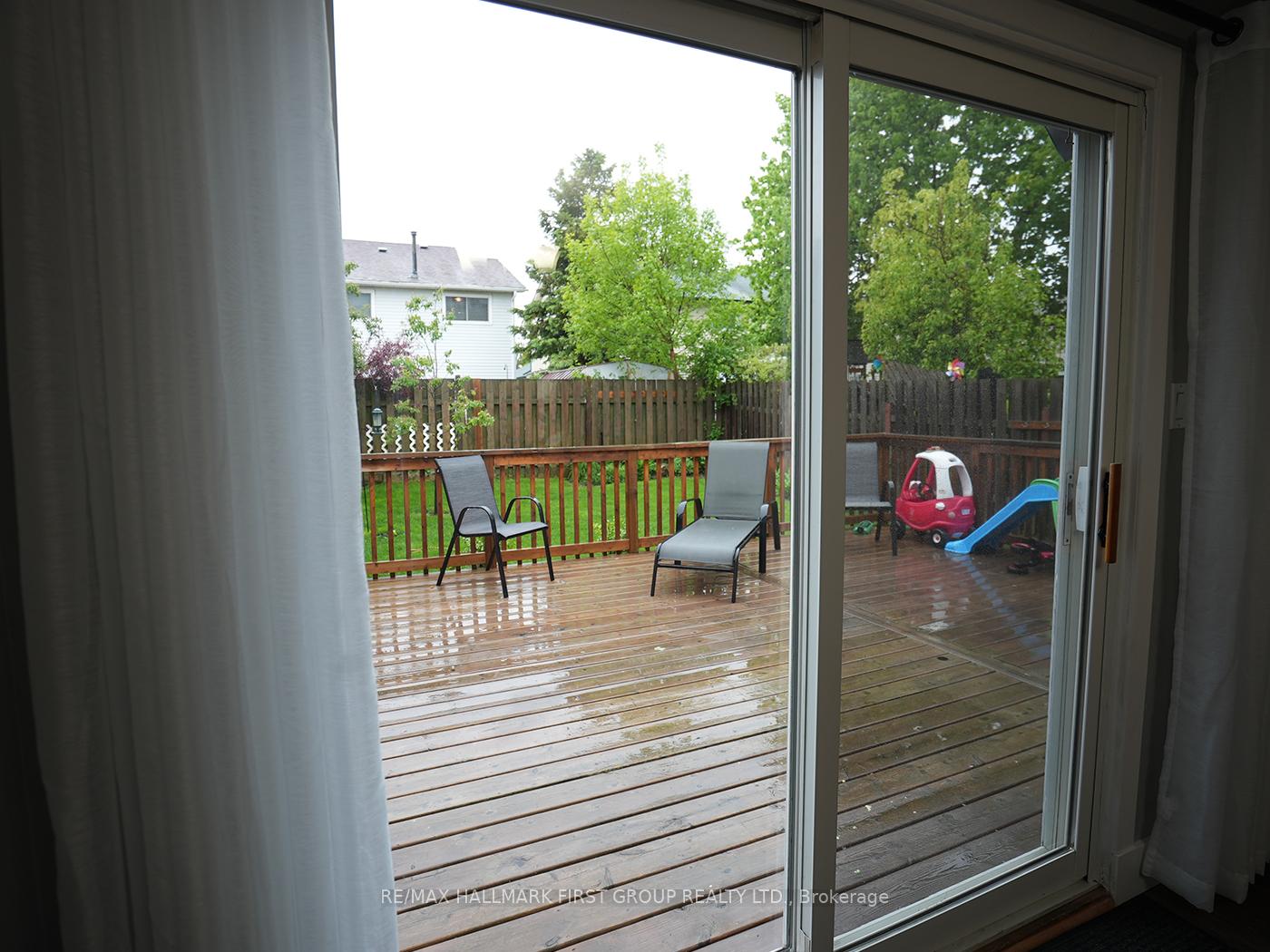 Photo 24 of 1286 Northmount Street, Oshawa, Centennial — HOMEH