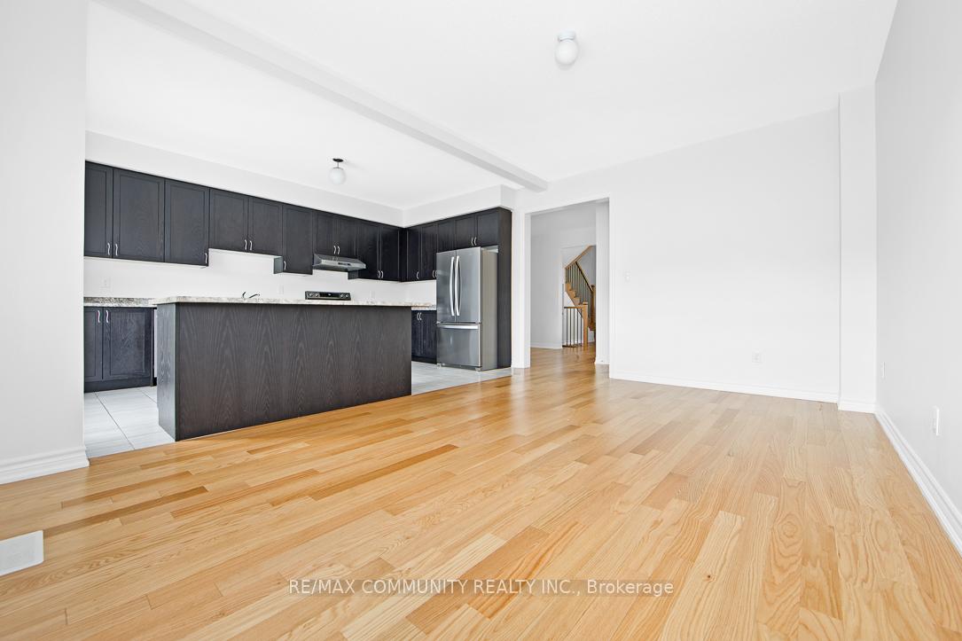 Photo 8 of 1119 Cameo Street, Pickering, Rural Pickering — HOMEH