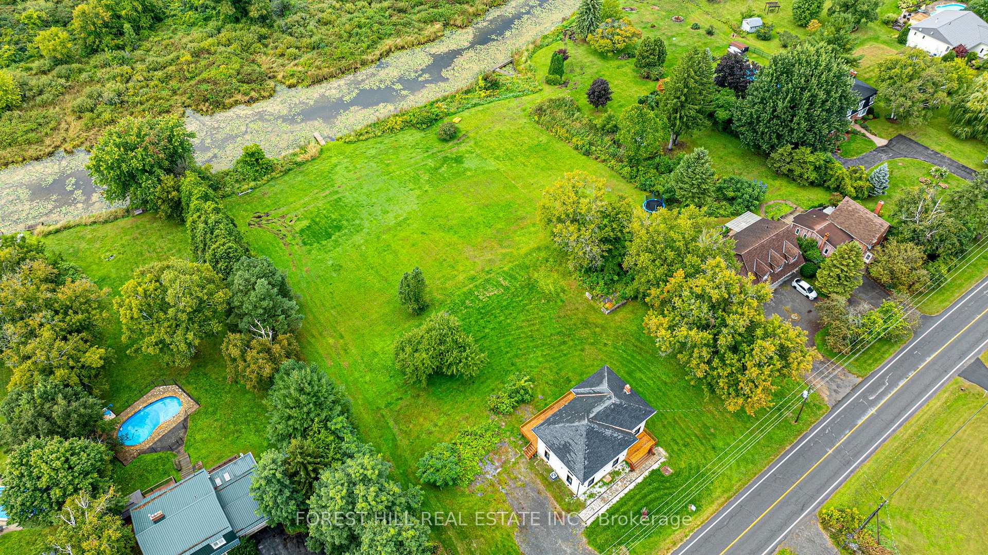 Photo 30 of 2242 County Road 3, Prince Edward County, Ameliasburg Ward — HOMEH