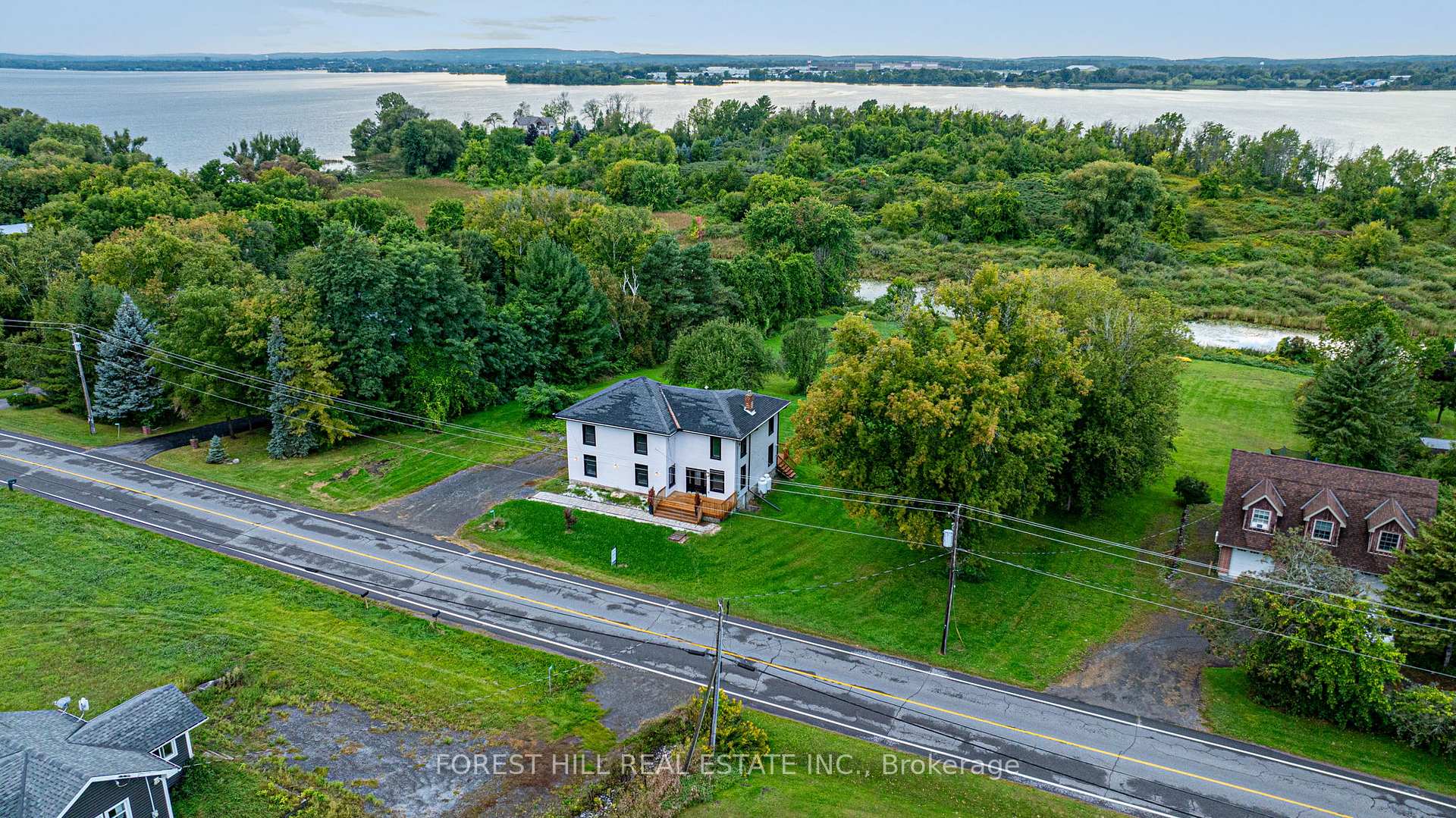 Photo 44 of 2242 County Road 3, Prince Edward County, Ameliasburg Ward — HOMEH