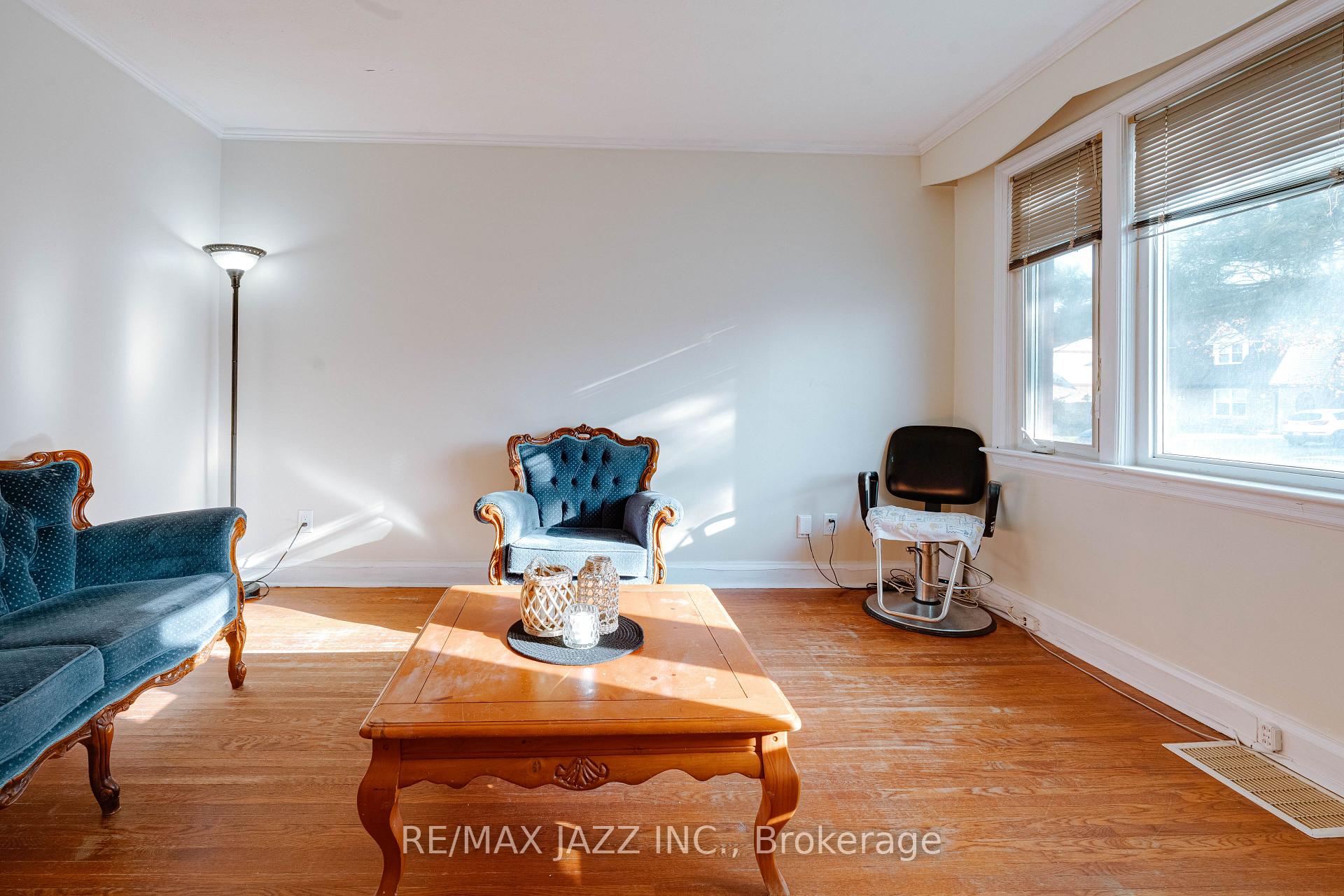 Photo 6 of 101 Luke Street, Oshawa, O'Neill — HOMEH