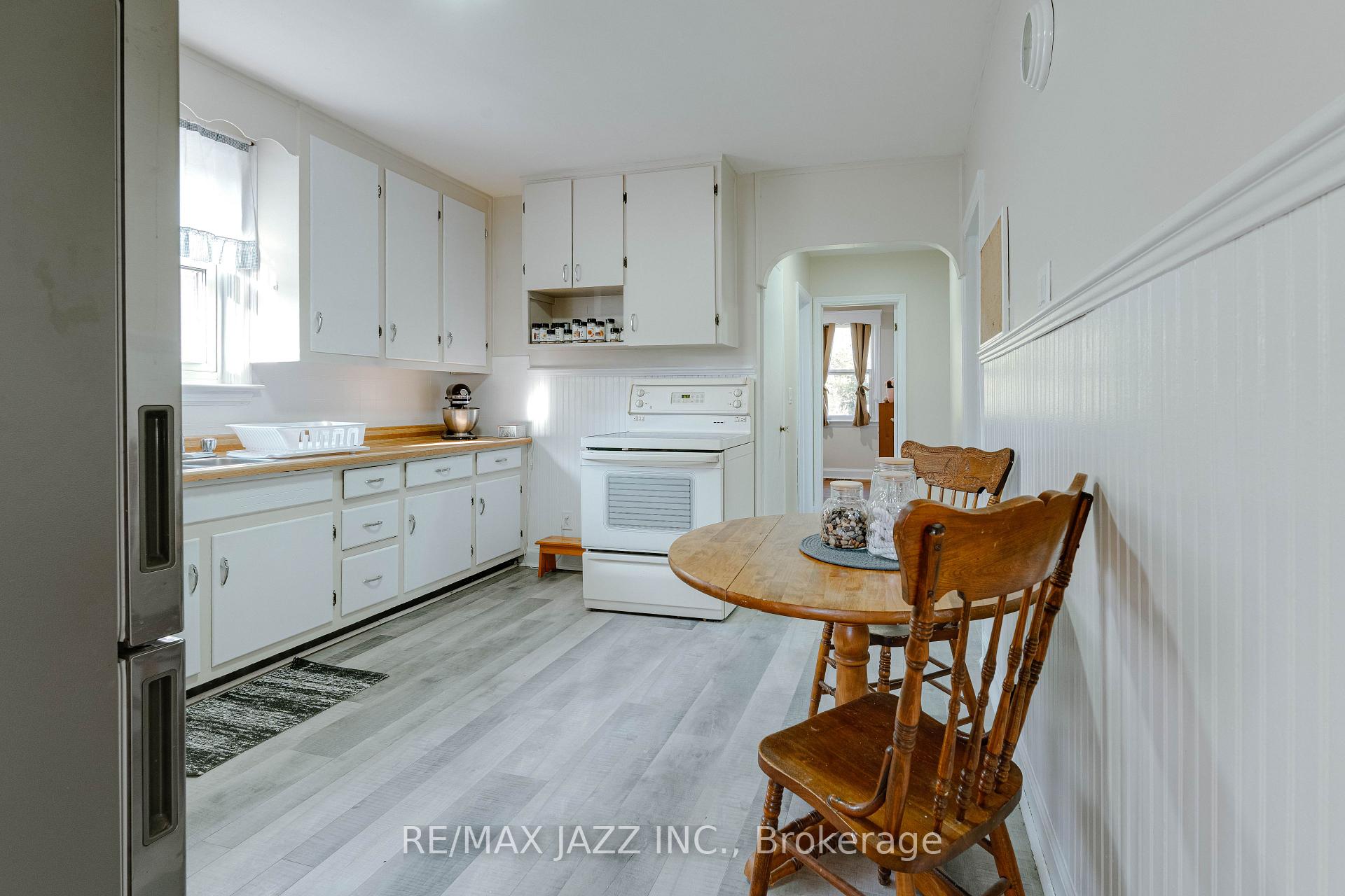 Photo 7 of 101 Luke Street, Oshawa, O'Neill — HOMEH