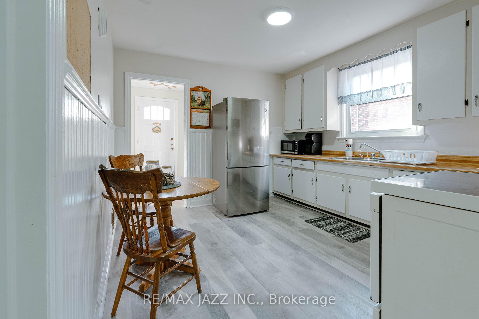 Photo 8 of 101 Luke Street, Oshawa, O'Neill — HOMEH