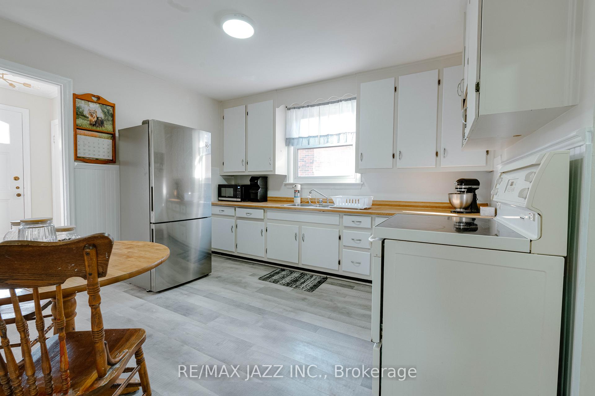 Photo 9 of 101 Luke Street, Oshawa, O'Neill — HOMEH