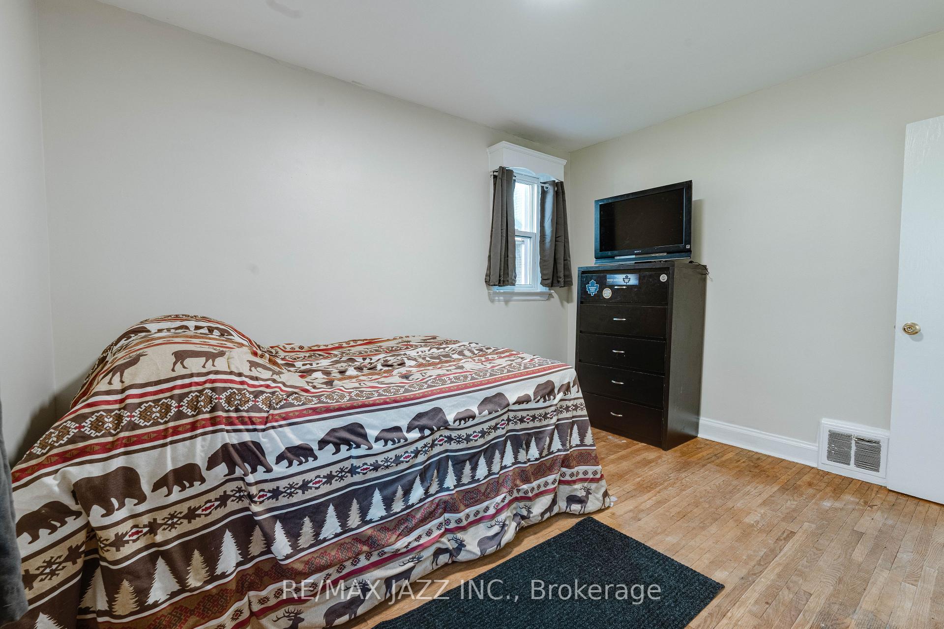 Photo 14 of 101 Luke Street, Oshawa, O'Neill — HOMEH
