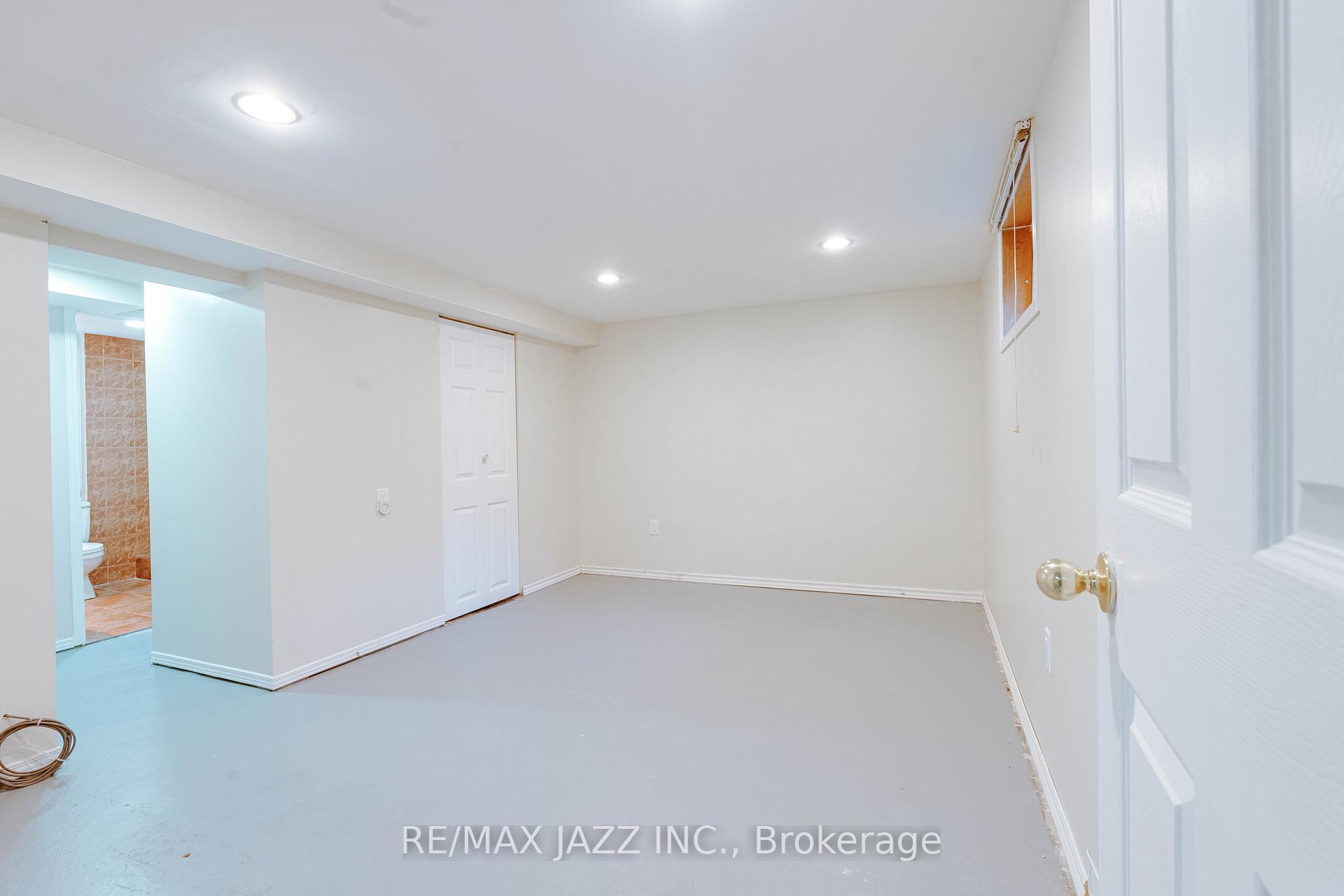 Photo 21 of 101 Luke Street, Oshawa, O'Neill — HOMEH