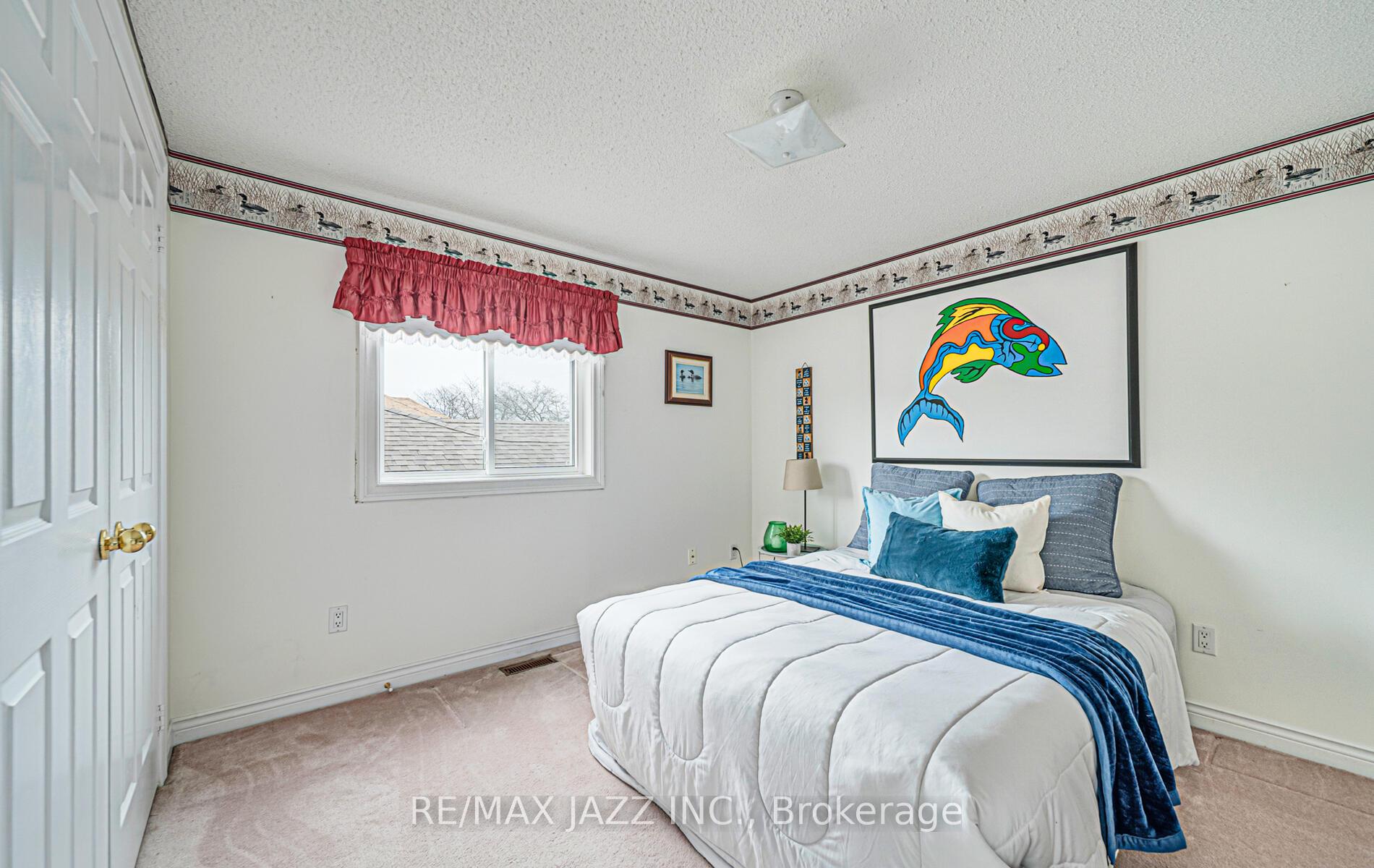 Photo 14 of 748 Pebble Court, Pickering, Amberlea — HOMEH