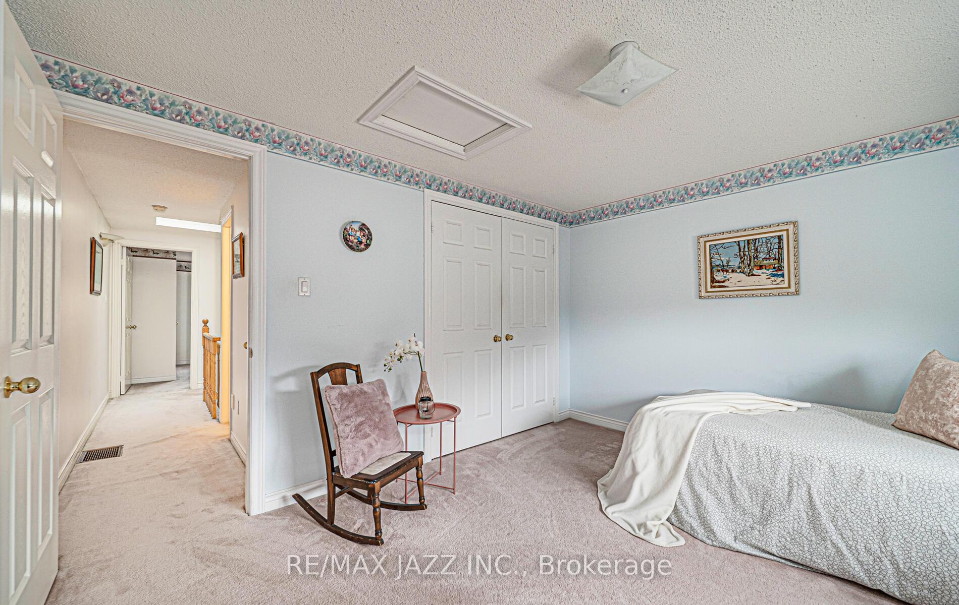 Photo 15 of 748 Pebble Court, Pickering, Amberlea — HOMEH