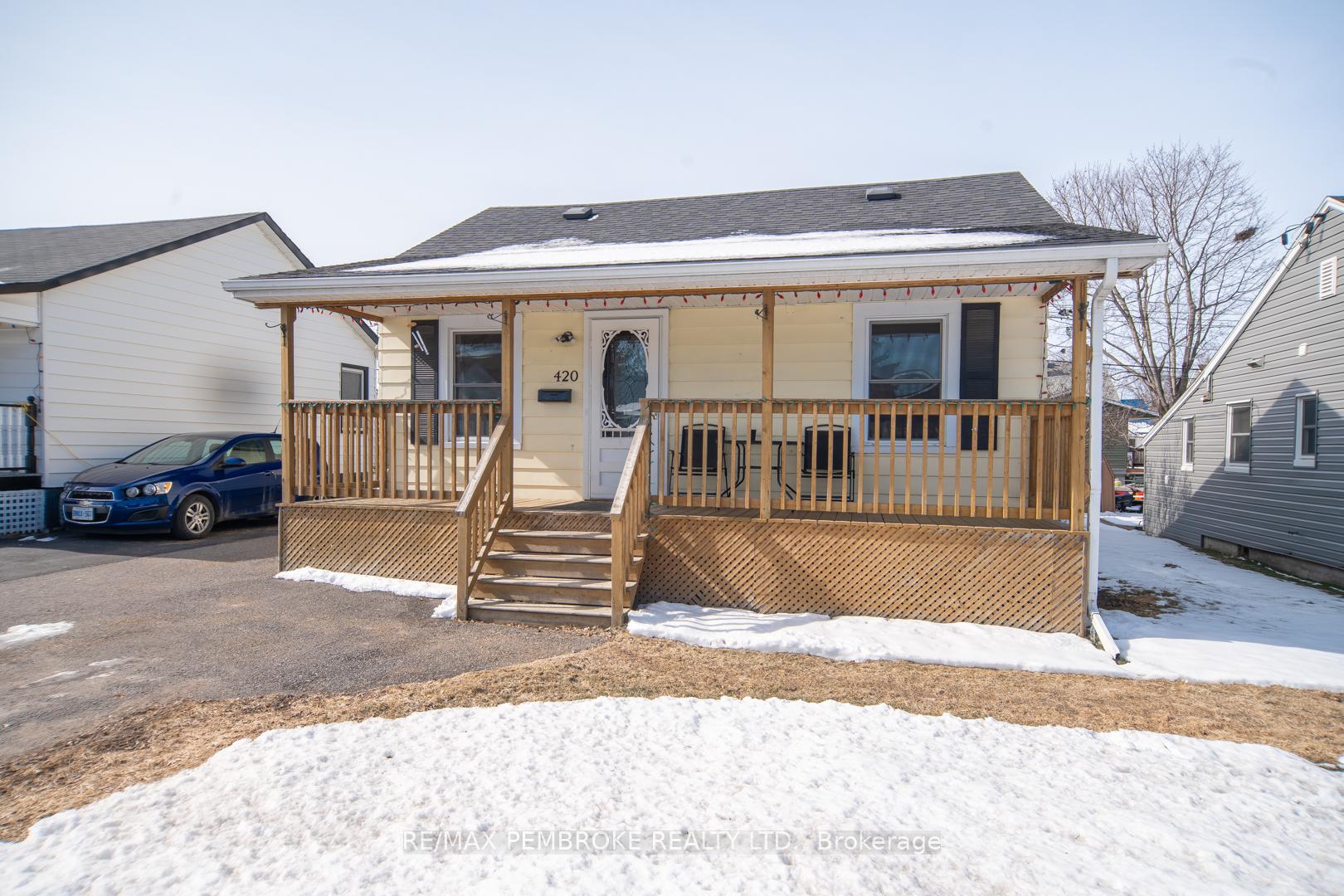 Photo 1 of 420 New Street, Renfrew — HOMEH