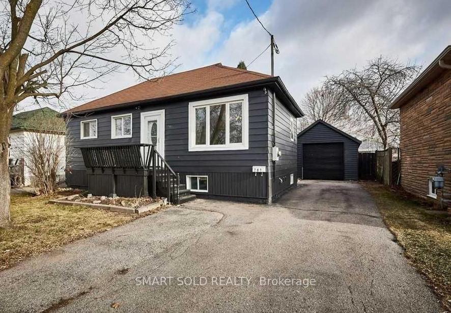 Front of Unit Lower, 761 Rowena Street