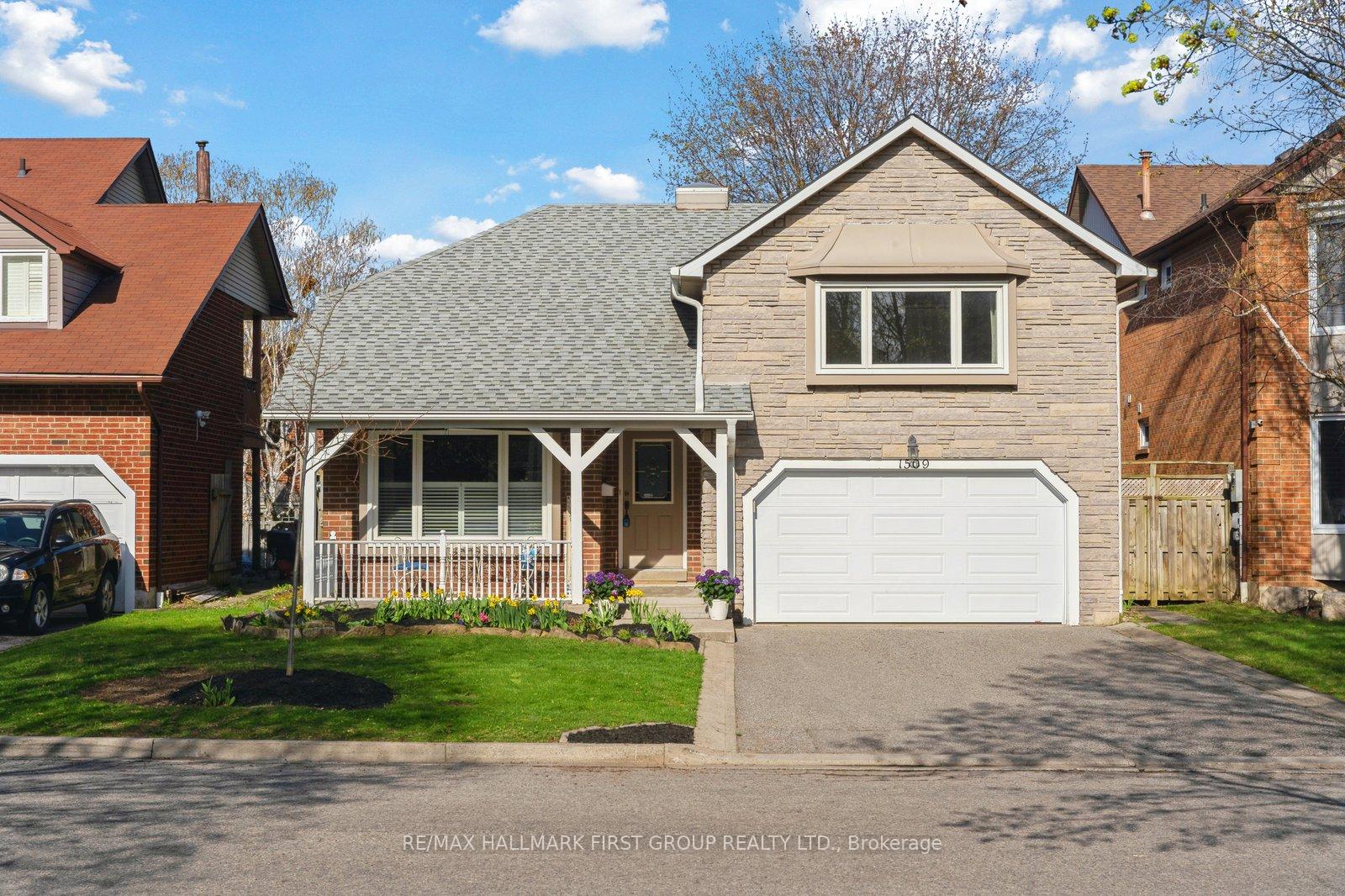 Photo 1 of 1509 Eagleview Drive, Pickering, Liverpool — HOMEH