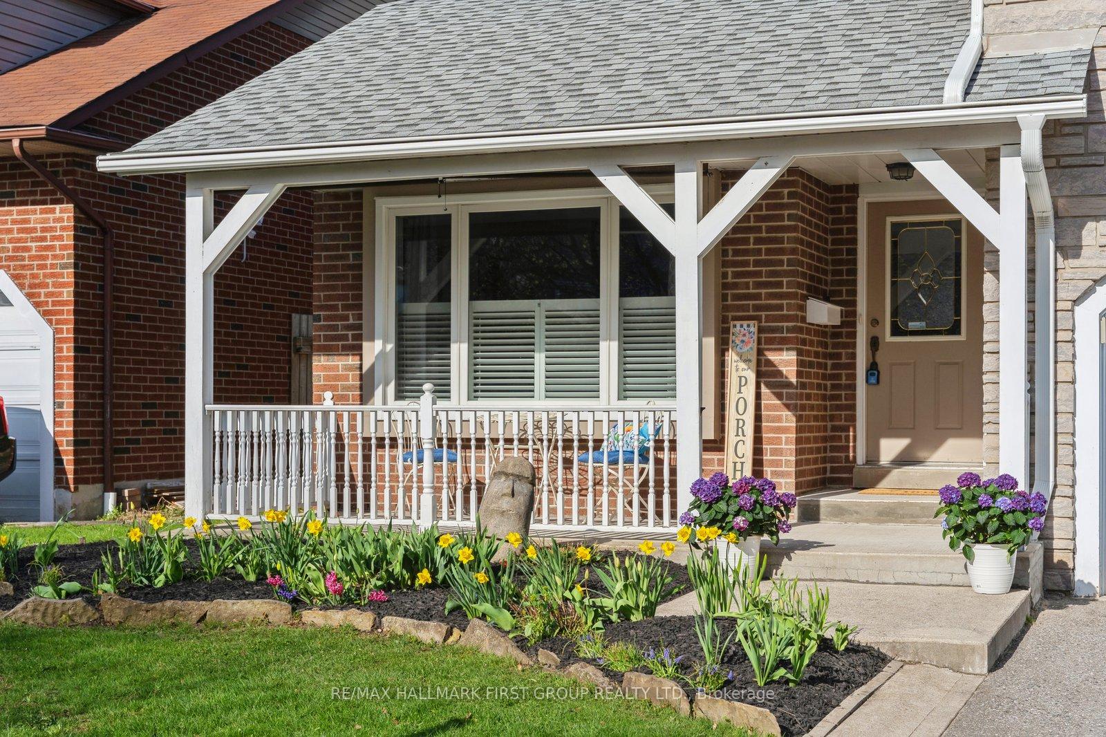 Photo 2 of 1509 Eagleview Drive, Pickering, Liverpool — HOMEH
