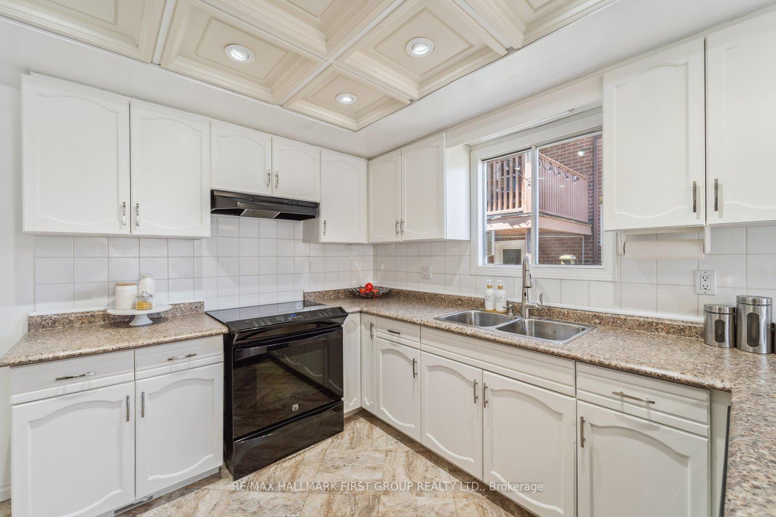 Photo 12 of 1509 Eagleview Drive, Pickering, Liverpool — HOMEH