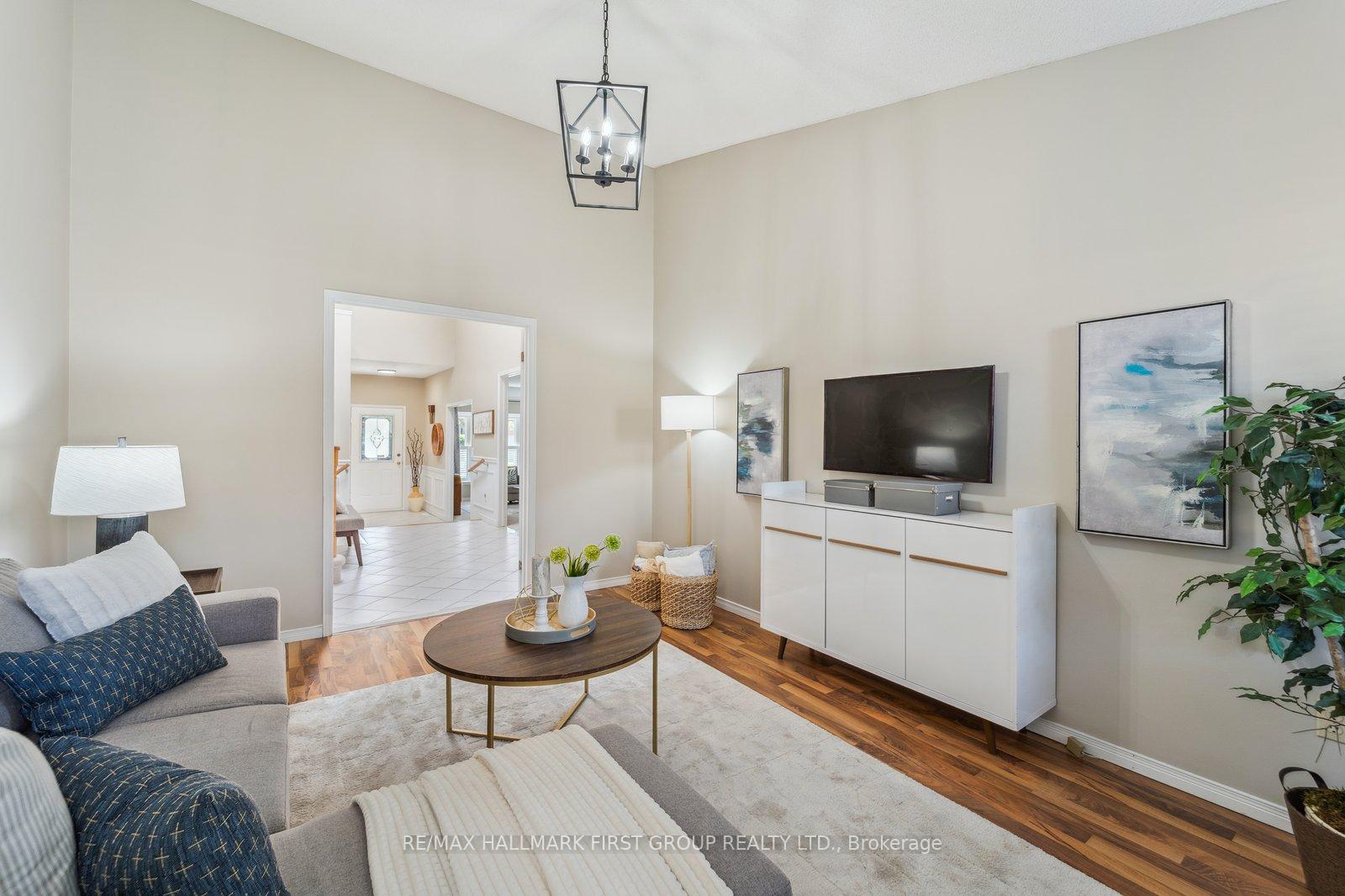 Photo 15 of 1509 Eagleview Drive, Pickering, Liverpool — HOMEH