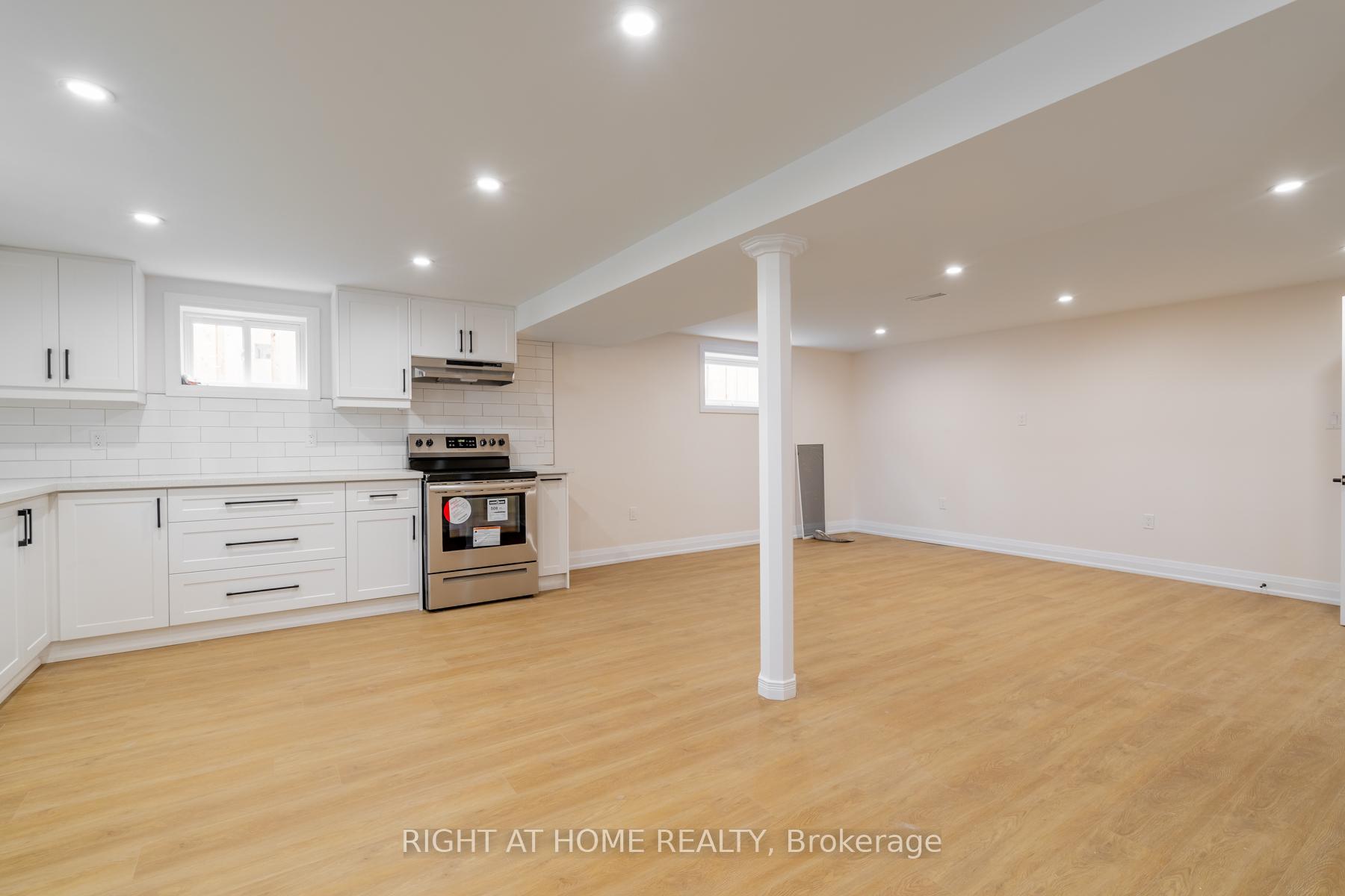 Photo 3 of 273 Central Park Boulevard S, Oshawa, Central — HOMEH